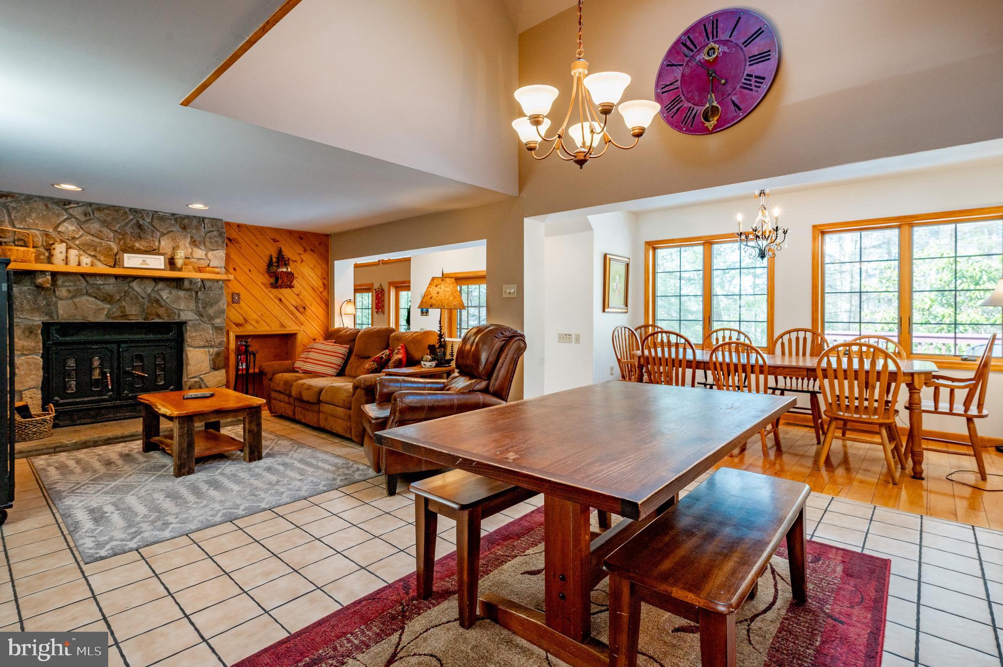 LAKE SHORE DRIVE - Residential