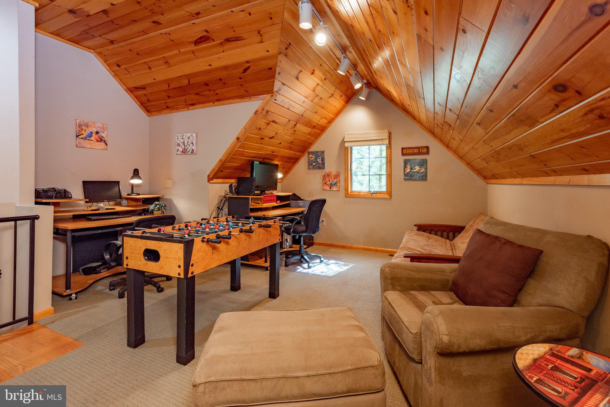 LAKE SHORE DRIVE - Residential