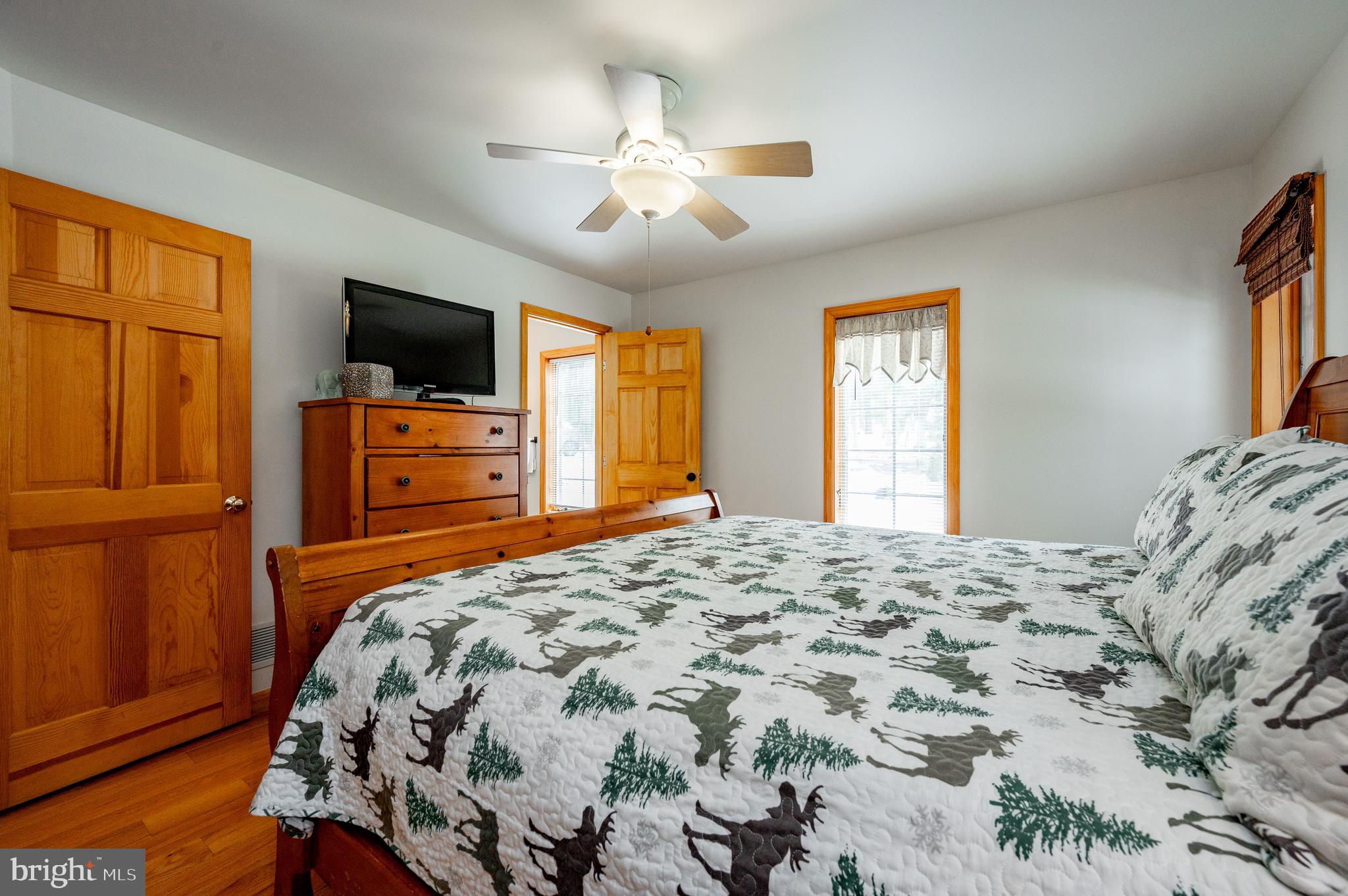 LAKE SHORE DRIVE - Residential