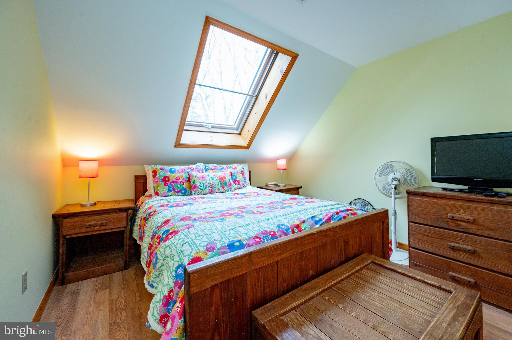 LAKE SHORE DRIVE - Residential