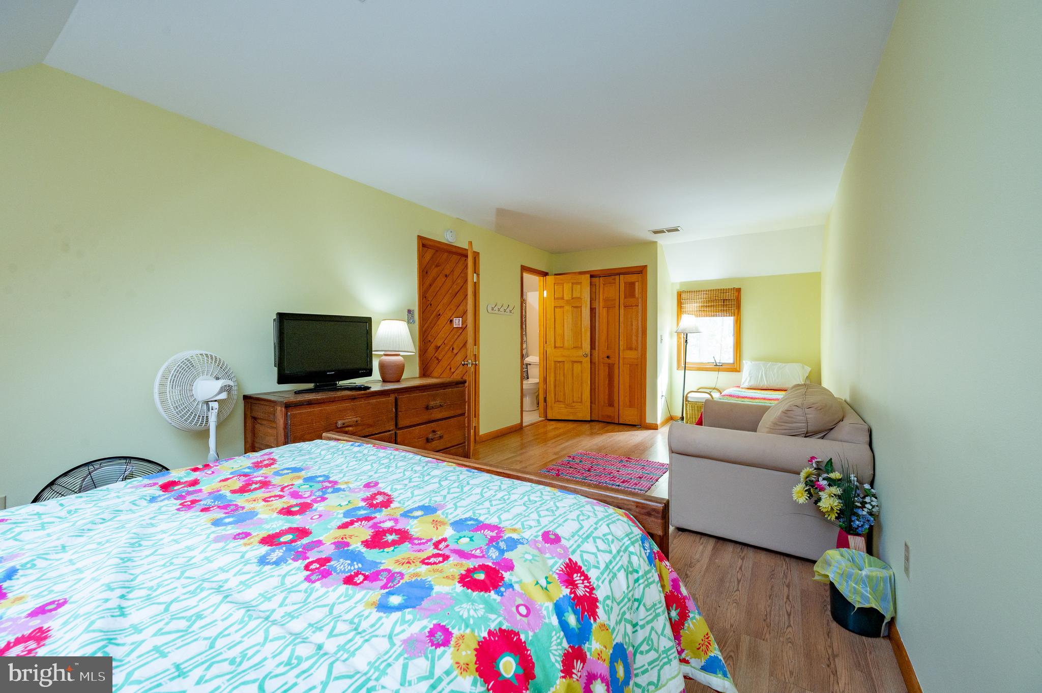 LAKE SHORE DRIVE - Residential