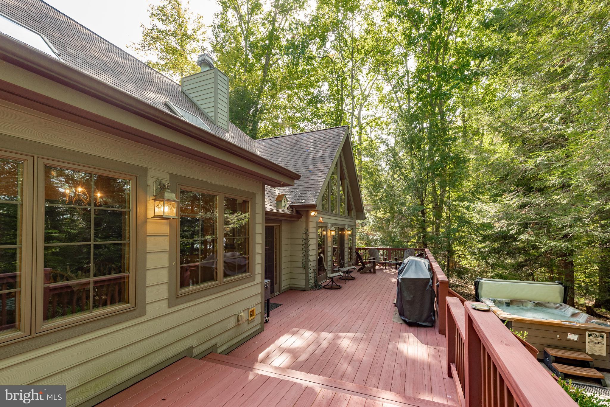 LAKE SHORE DRIVE - Residential
