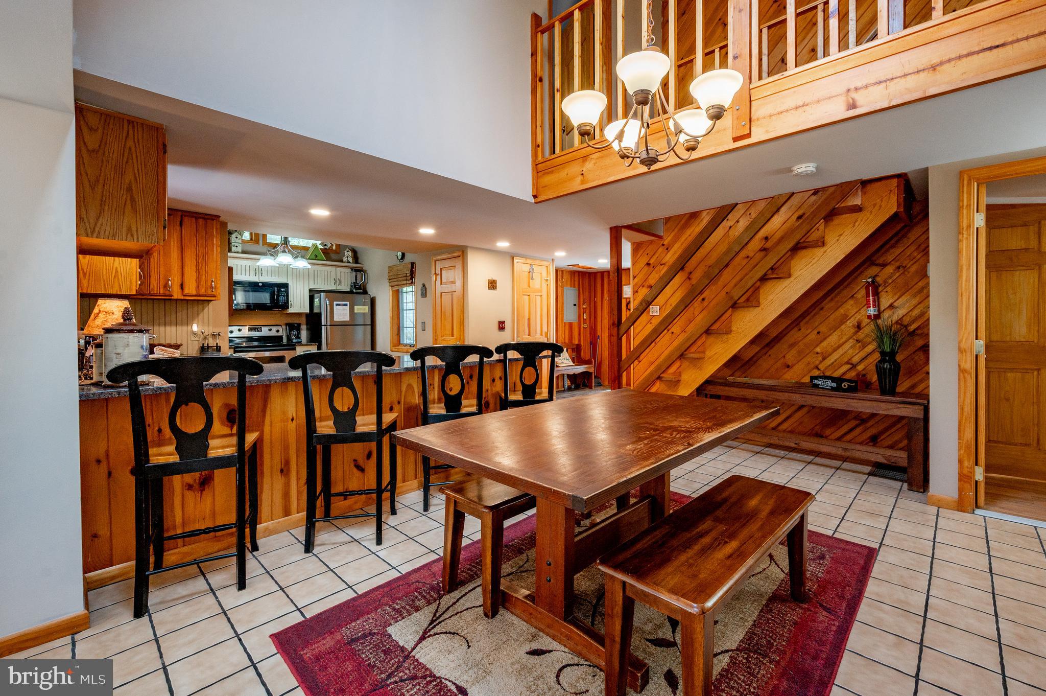 LAKE SHORE DRIVE - Residential