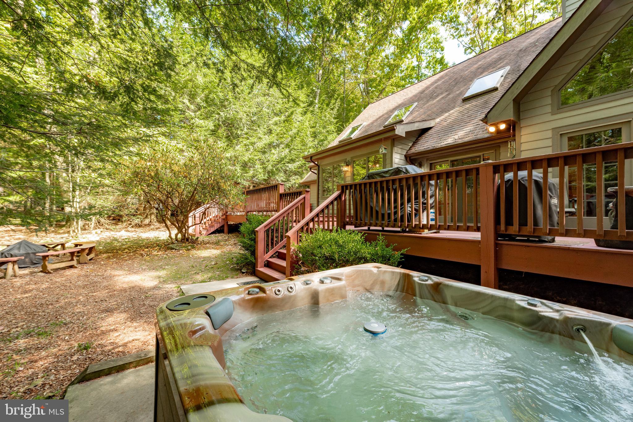 LAKE SHORE DRIVE - Residential