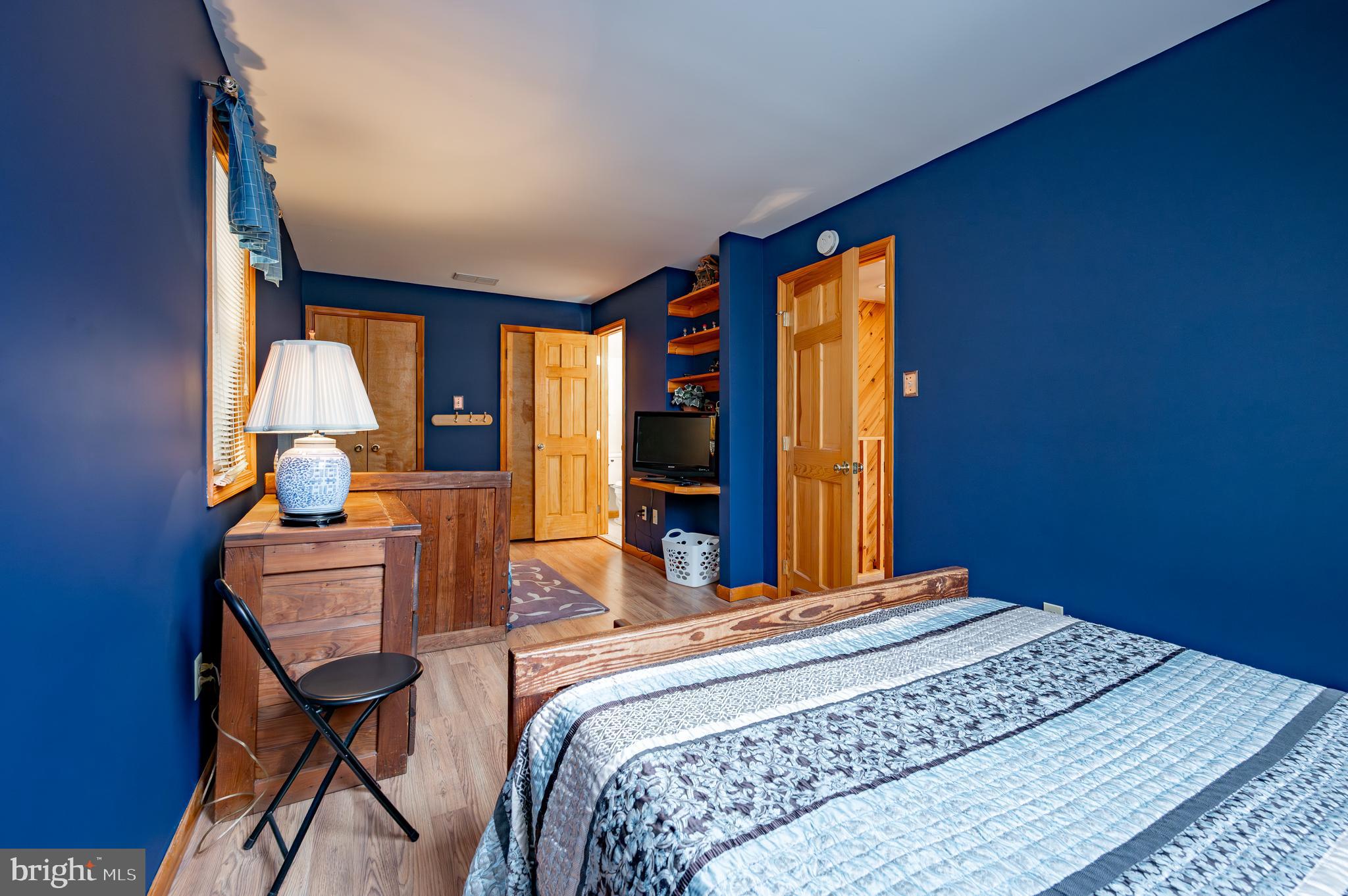 LAKE SHORE DRIVE - Residential