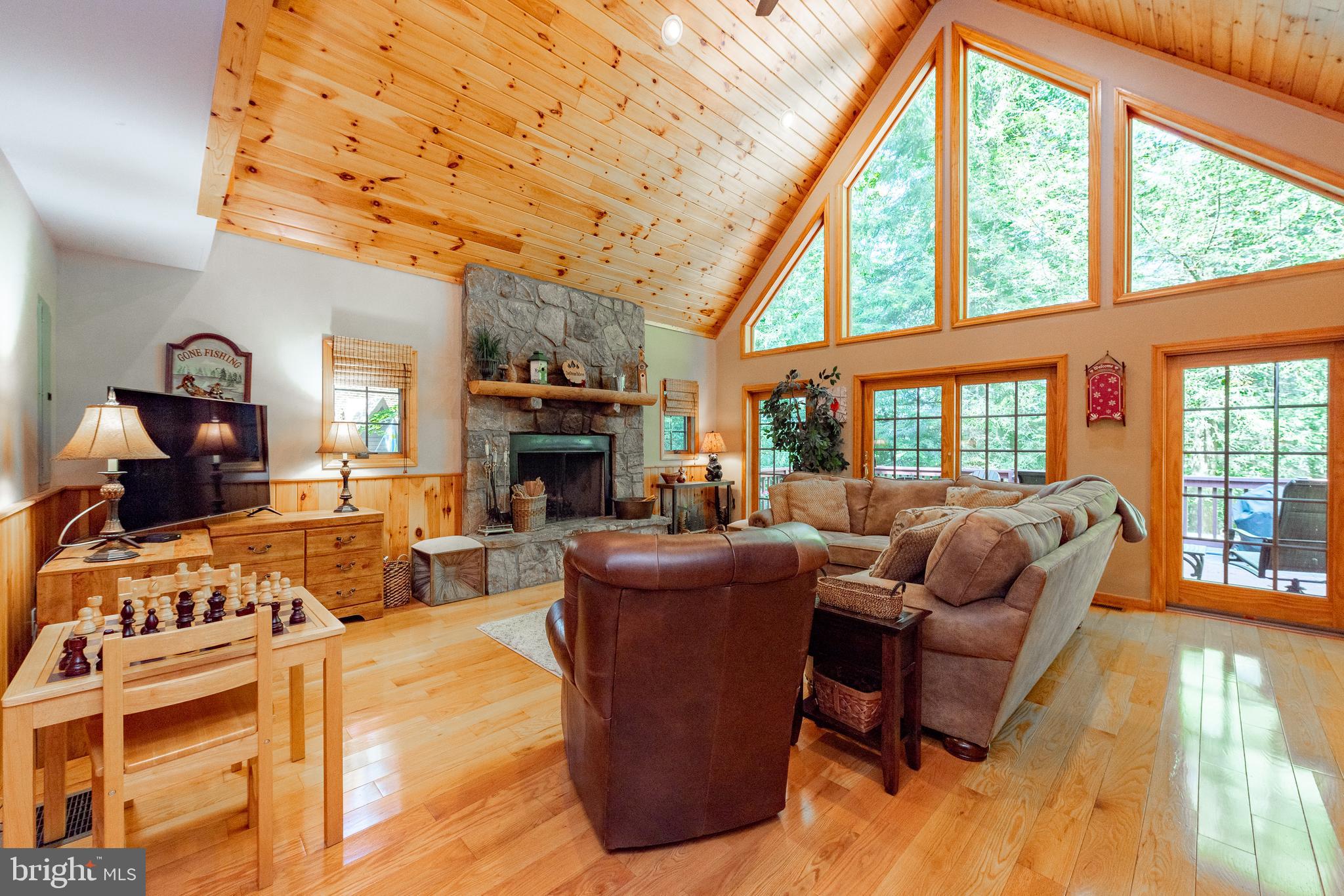 LAKE SHORE DRIVE - Residential