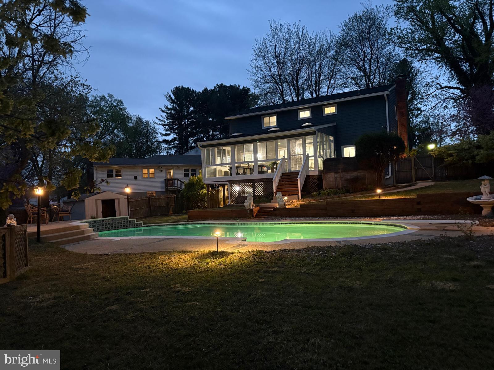 6 BYERS COURT