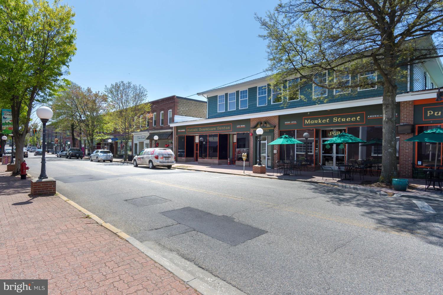 CATTAIL COMMONS - Residential