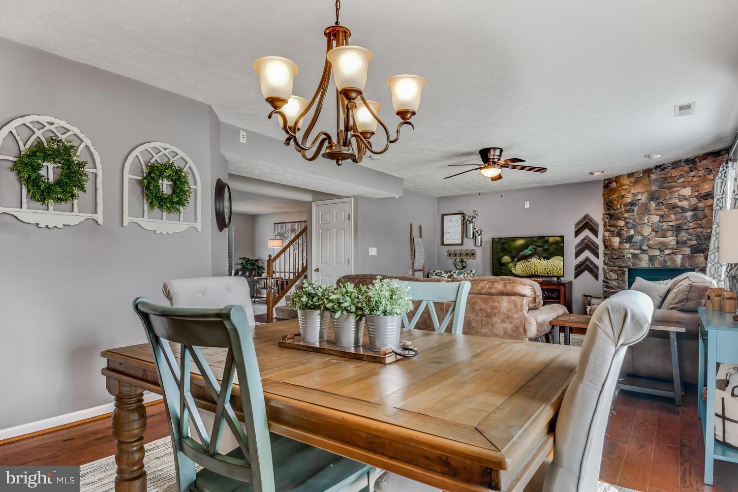 CATTAIL COMMONS - Residential