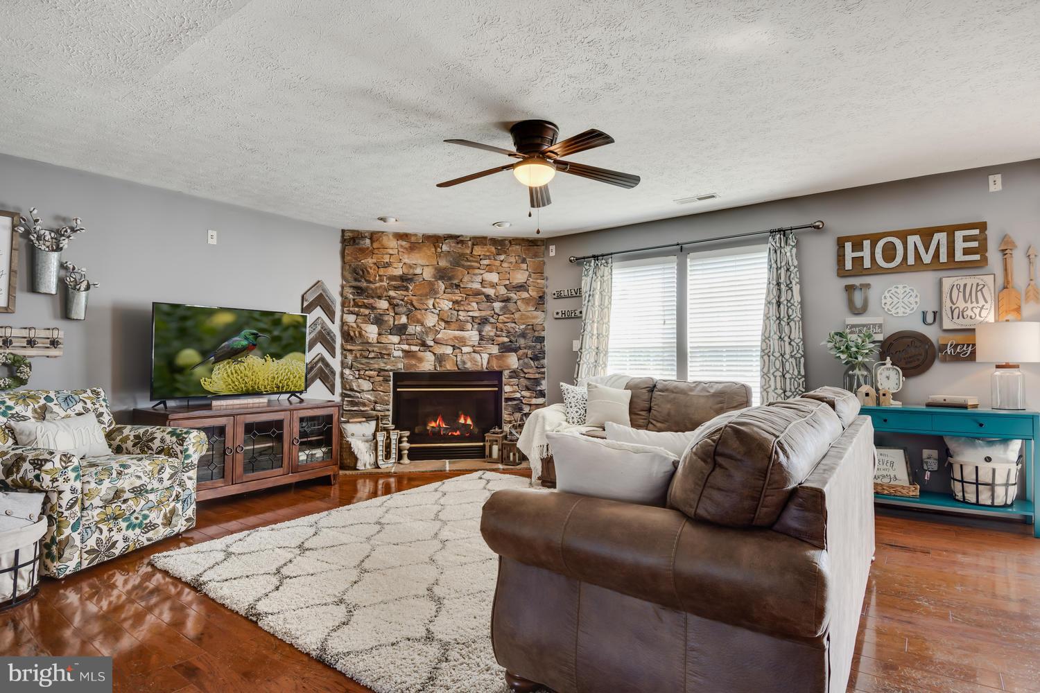 CATTAIL COMMONS - Residential