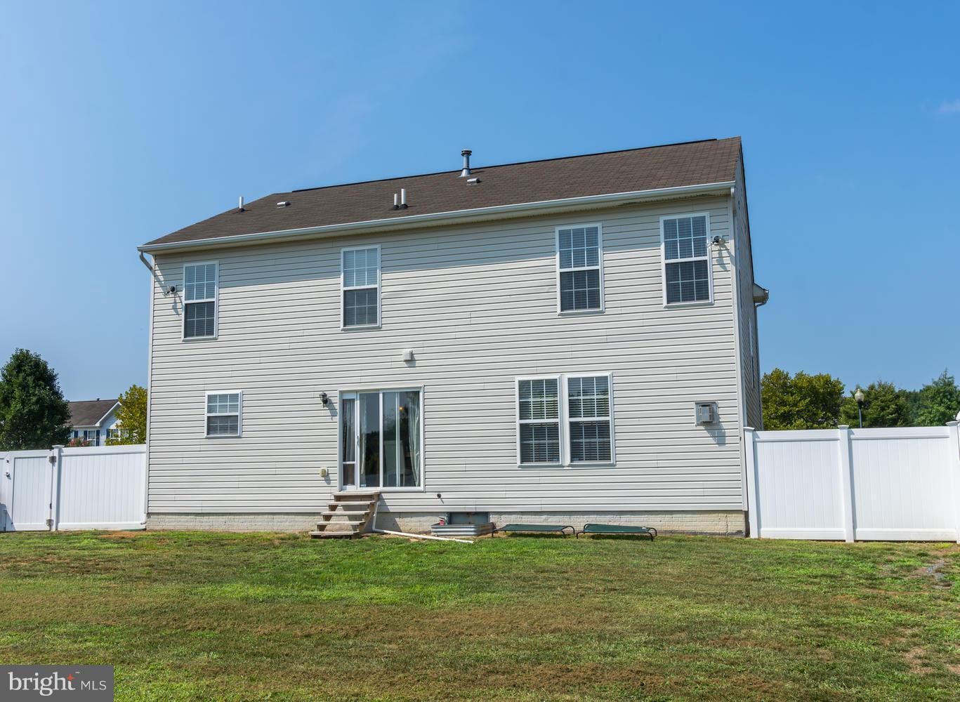 CATTAIL COMMONS - Residential