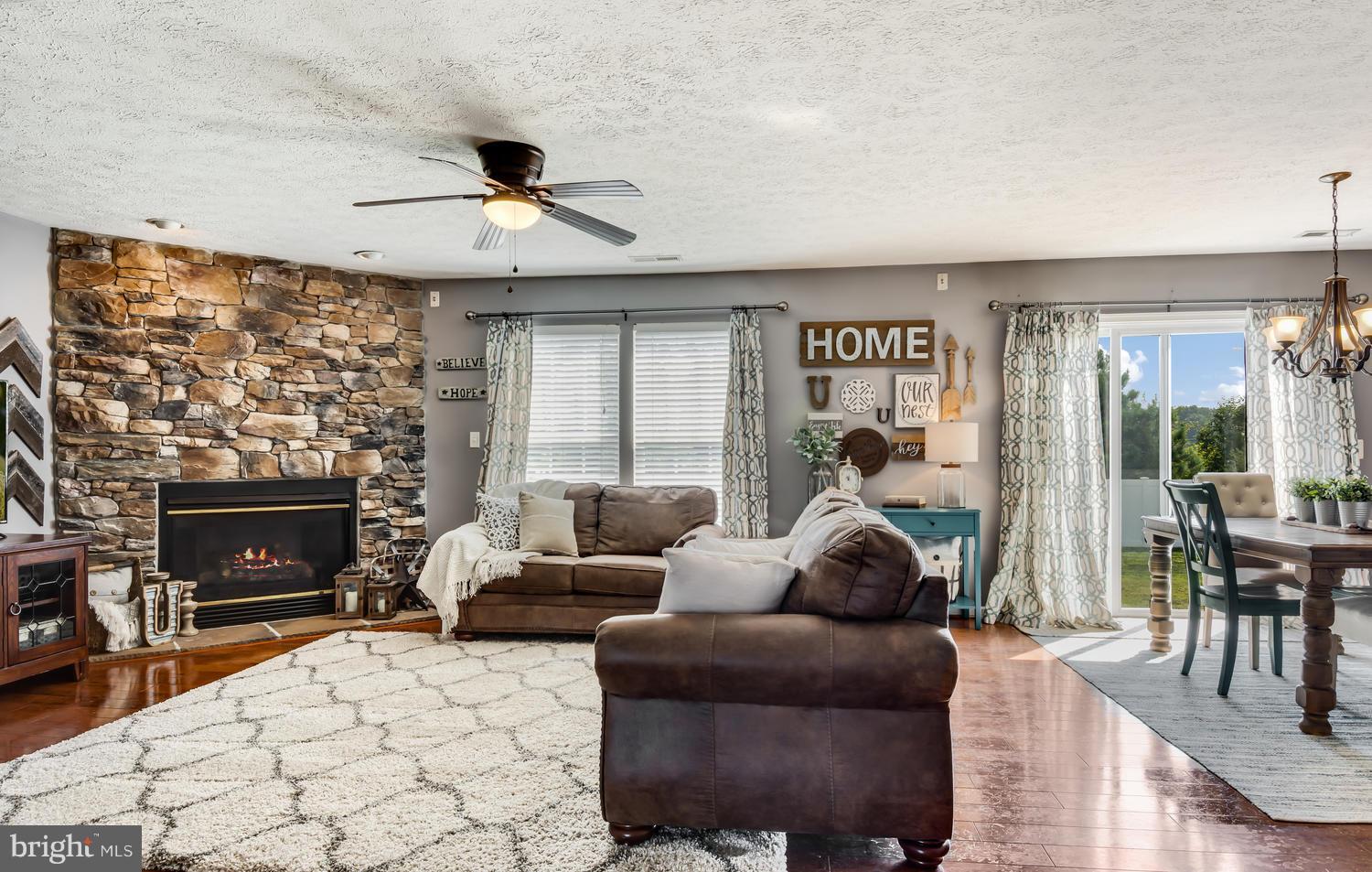 CATTAIL COMMONS - Residential