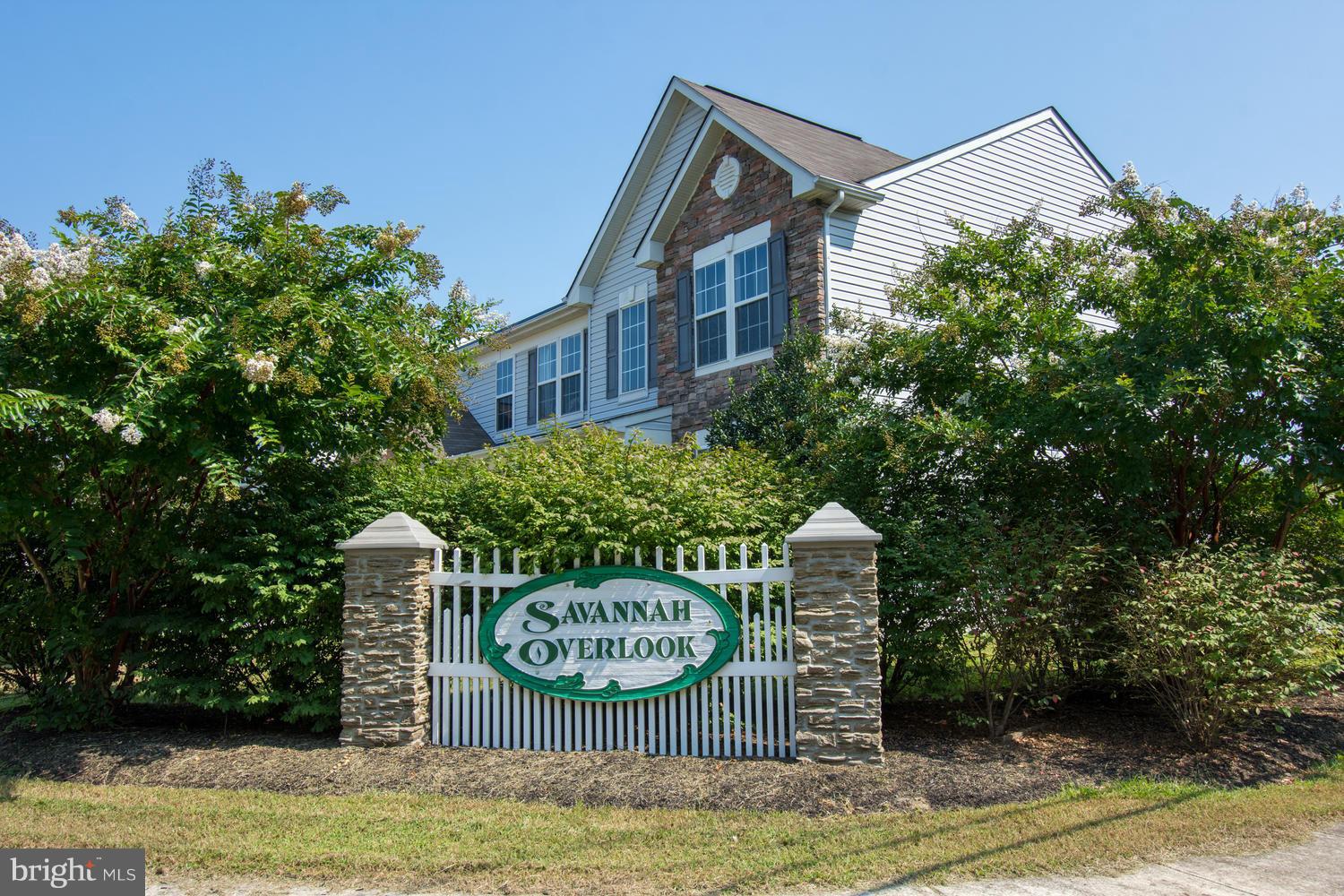 CATTAIL COMMONS - Residential