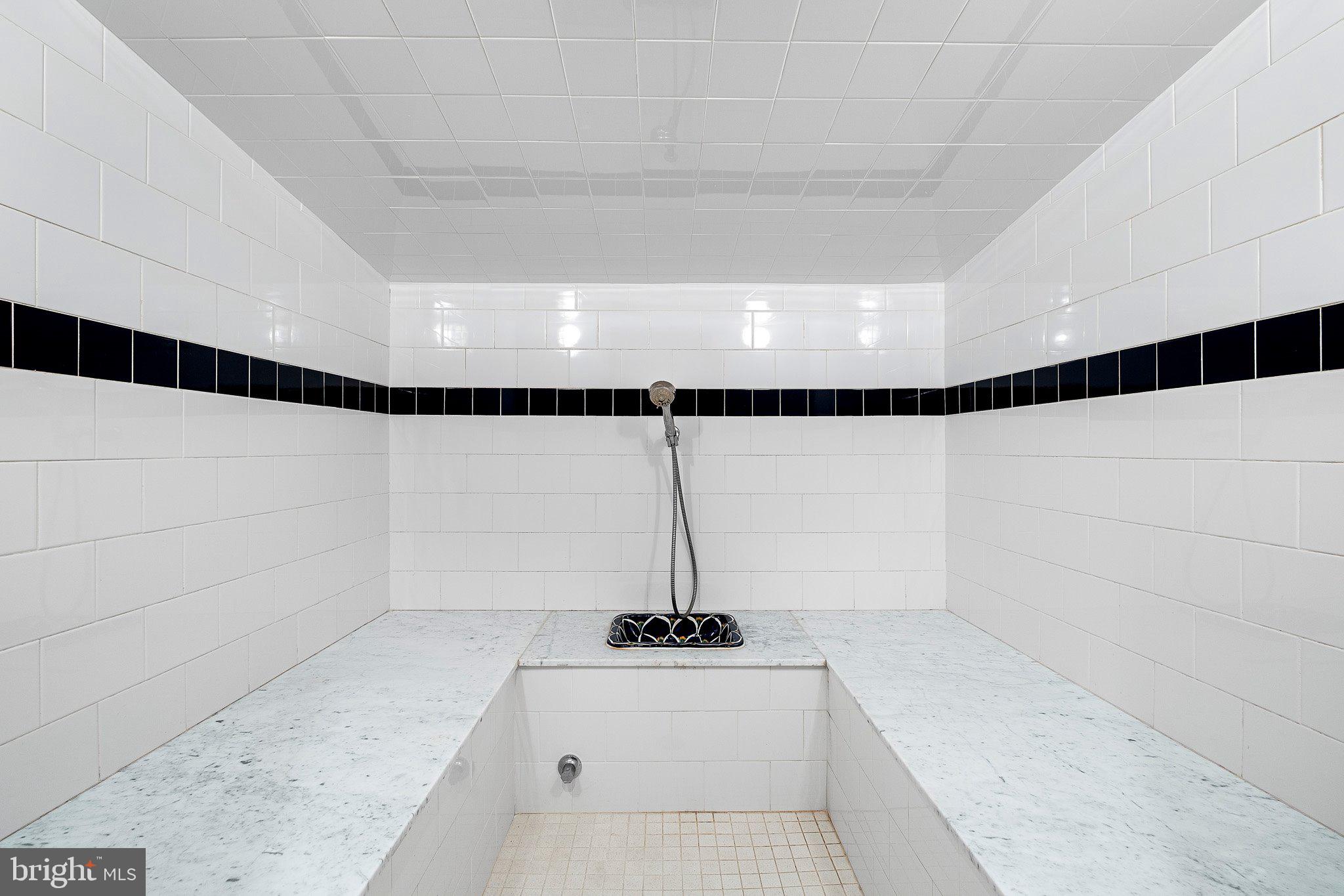 GLENMOORE WOODS - Residential