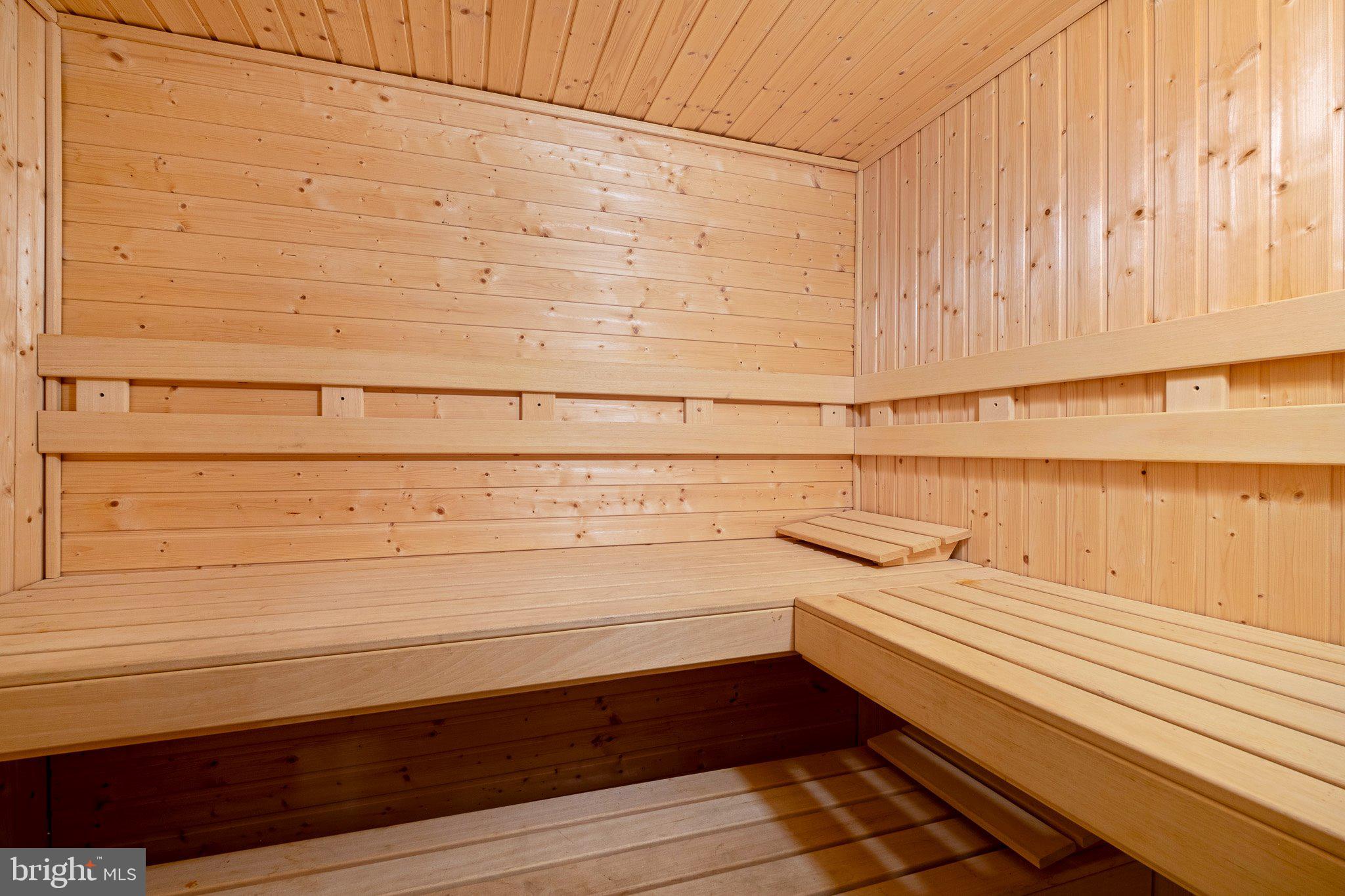 GLENMOORE WOODS - Residential