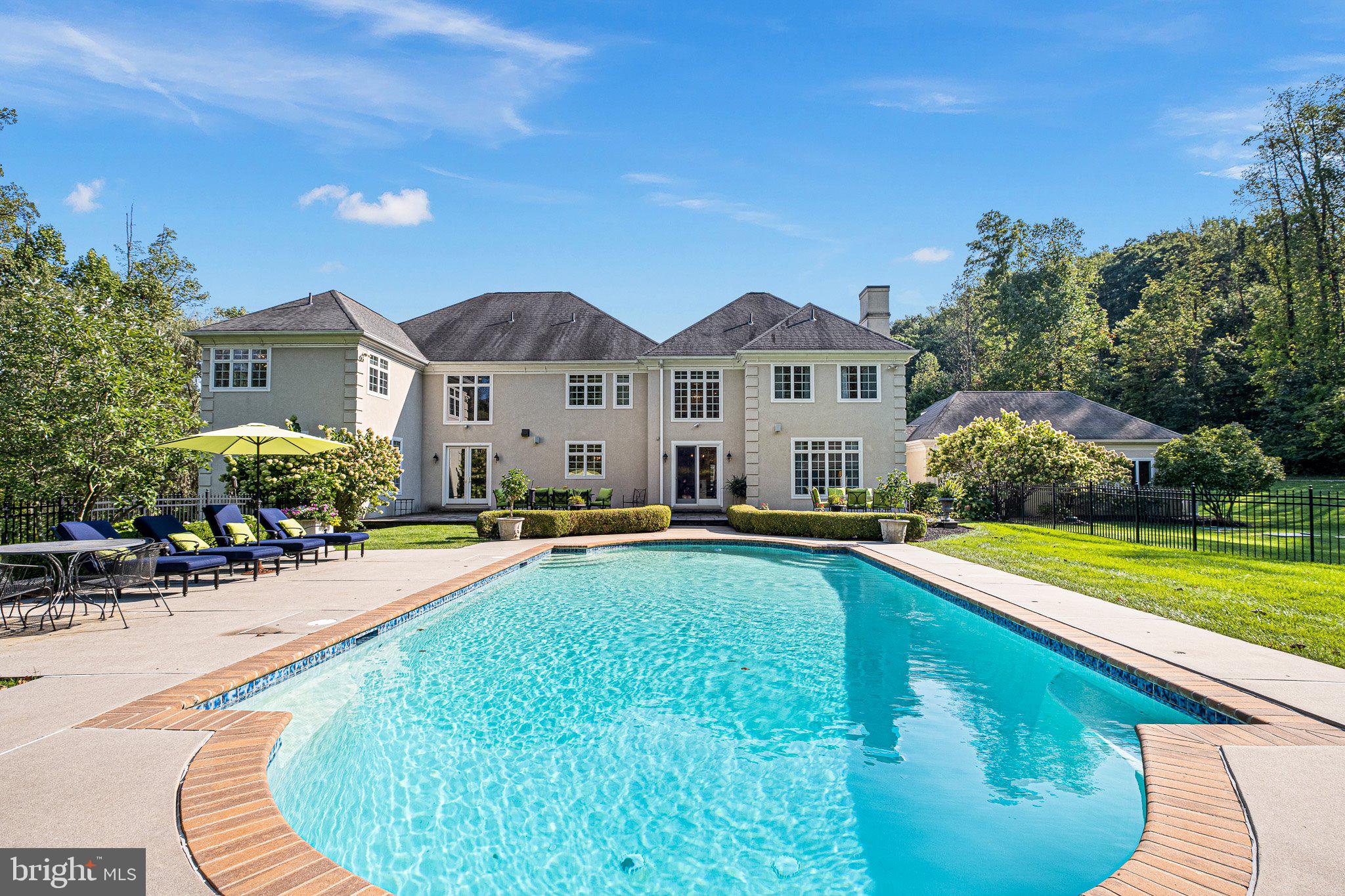 GLENMOORE WOODS - Residential