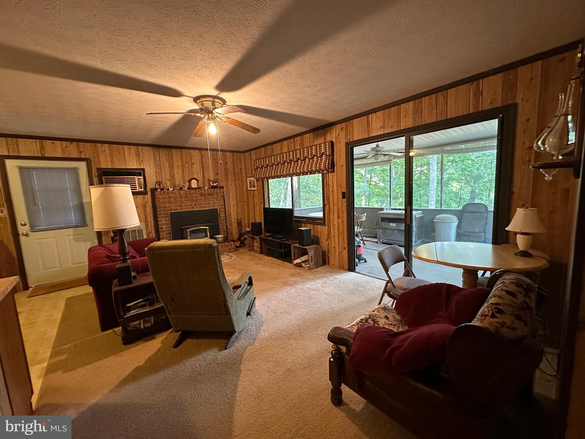 CABIN AT LOST RIVER - Residential