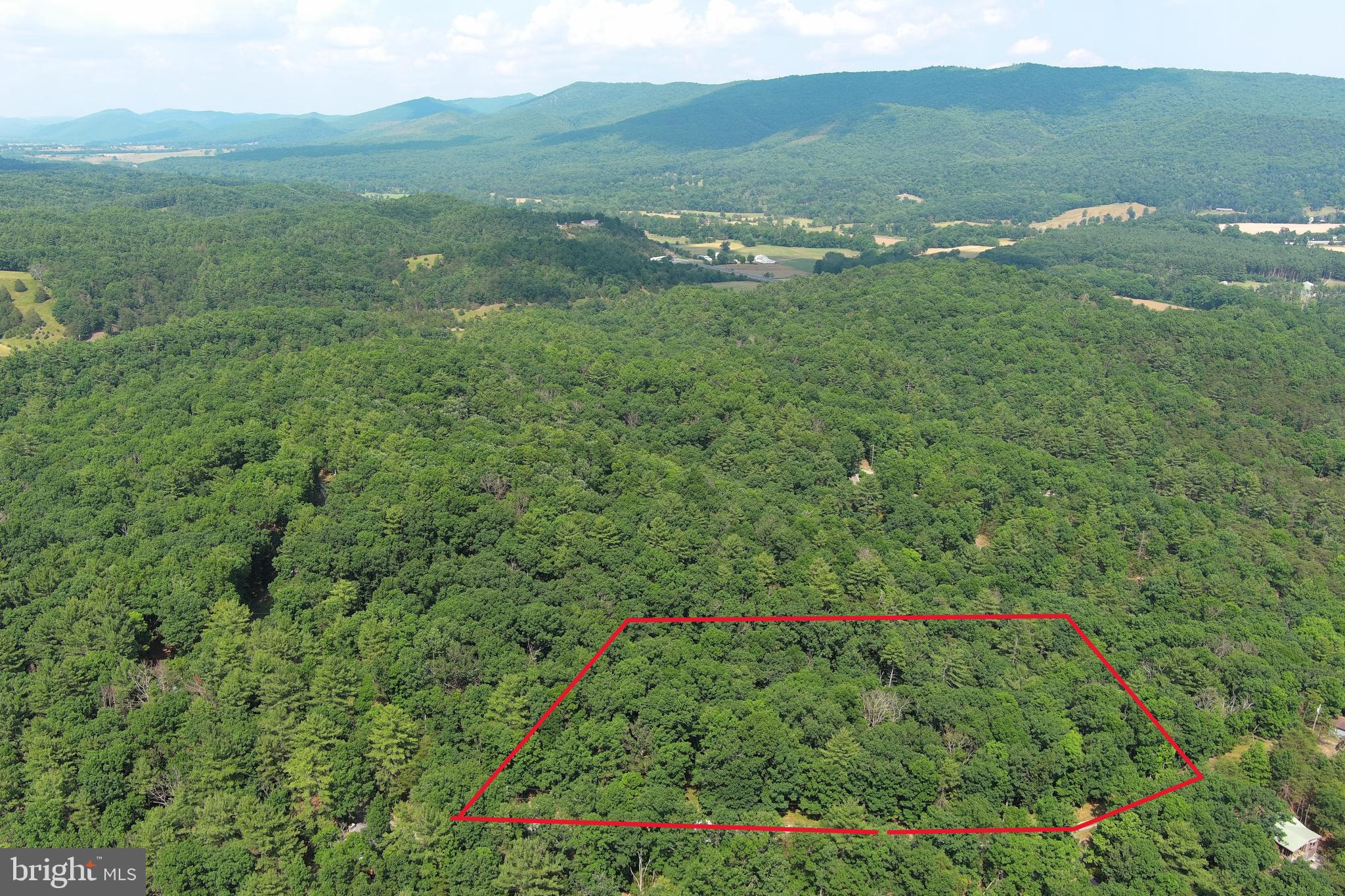 CABIN AT LOST RIVER - Residential