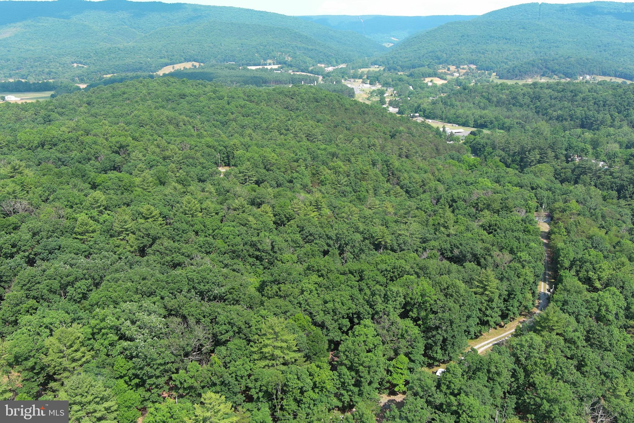 CABIN AT LOST RIVER - Residential