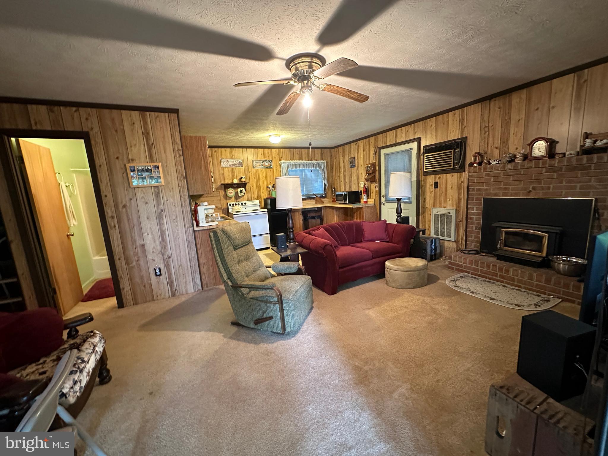 CABIN AT LOST RIVER - Residential