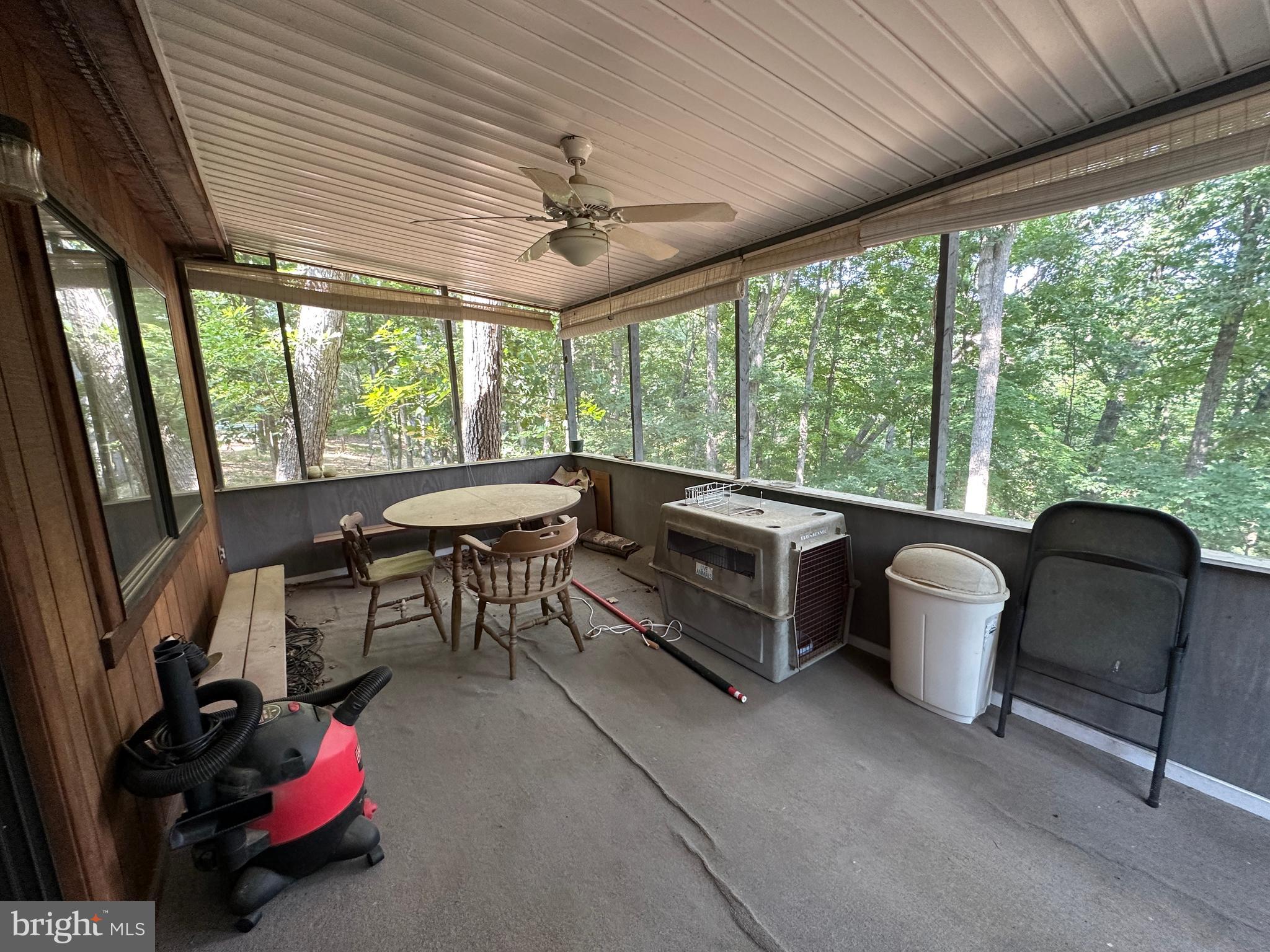 CABIN AT LOST RIVER - Residential