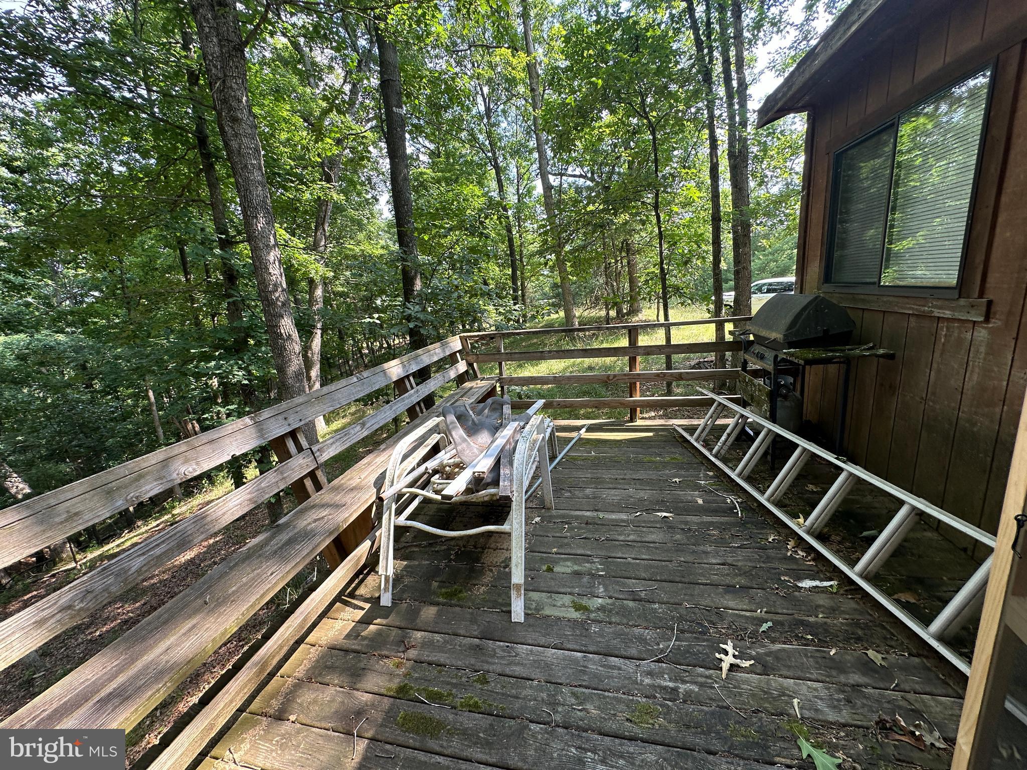 CABIN AT LOST RIVER - Residential