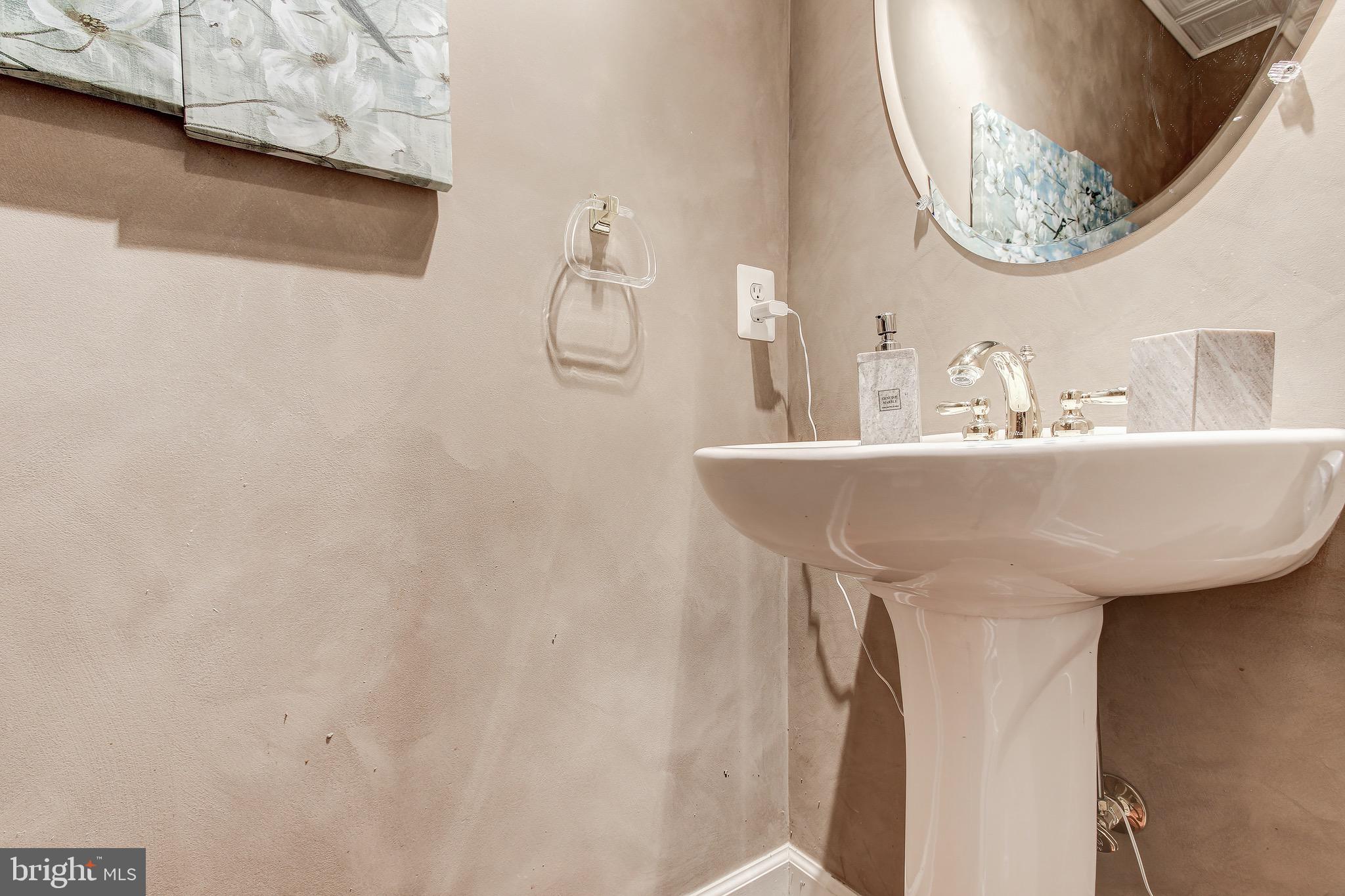 RIVER CREEK - Residential