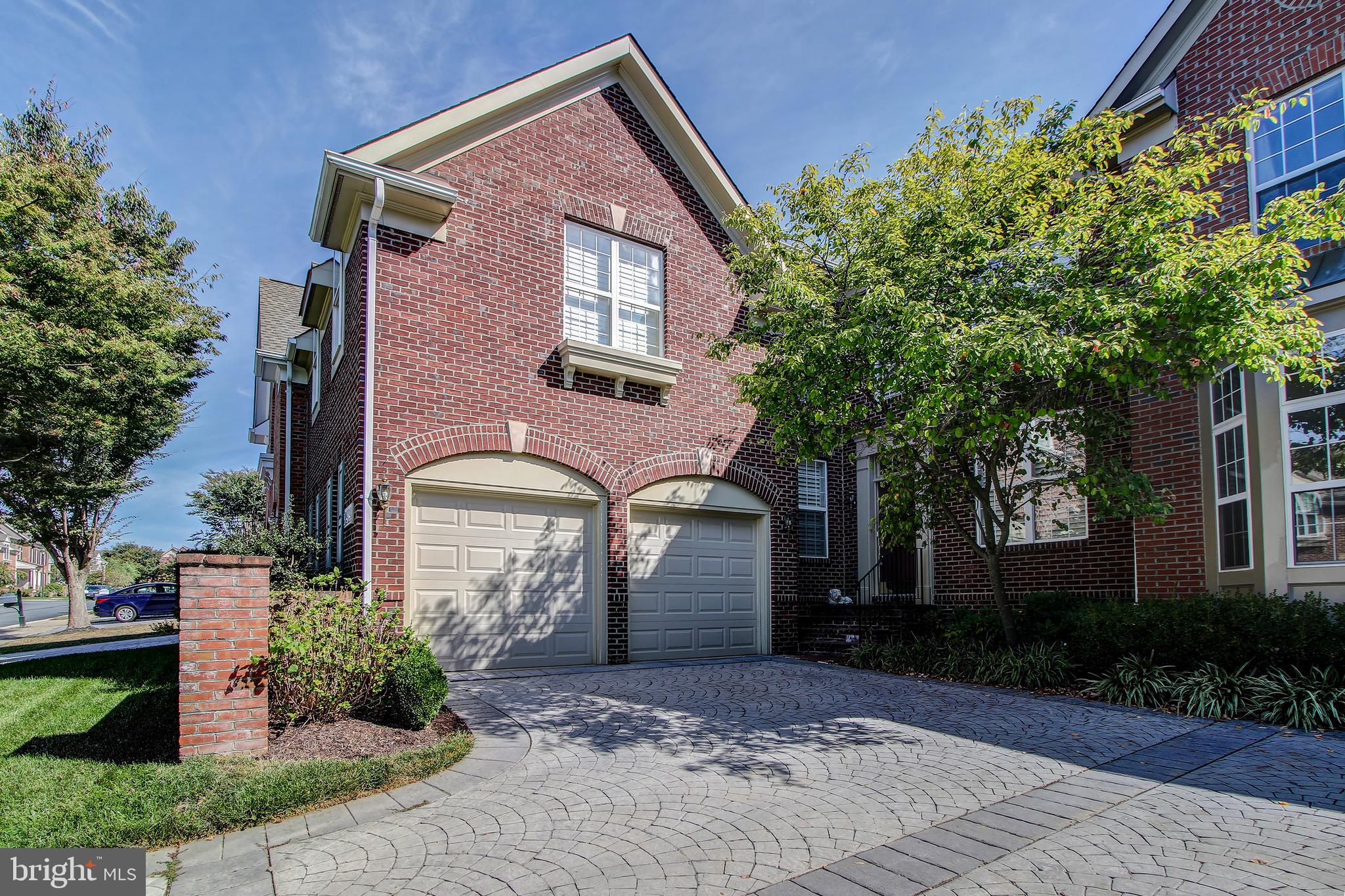 RIVER CREEK - Residential