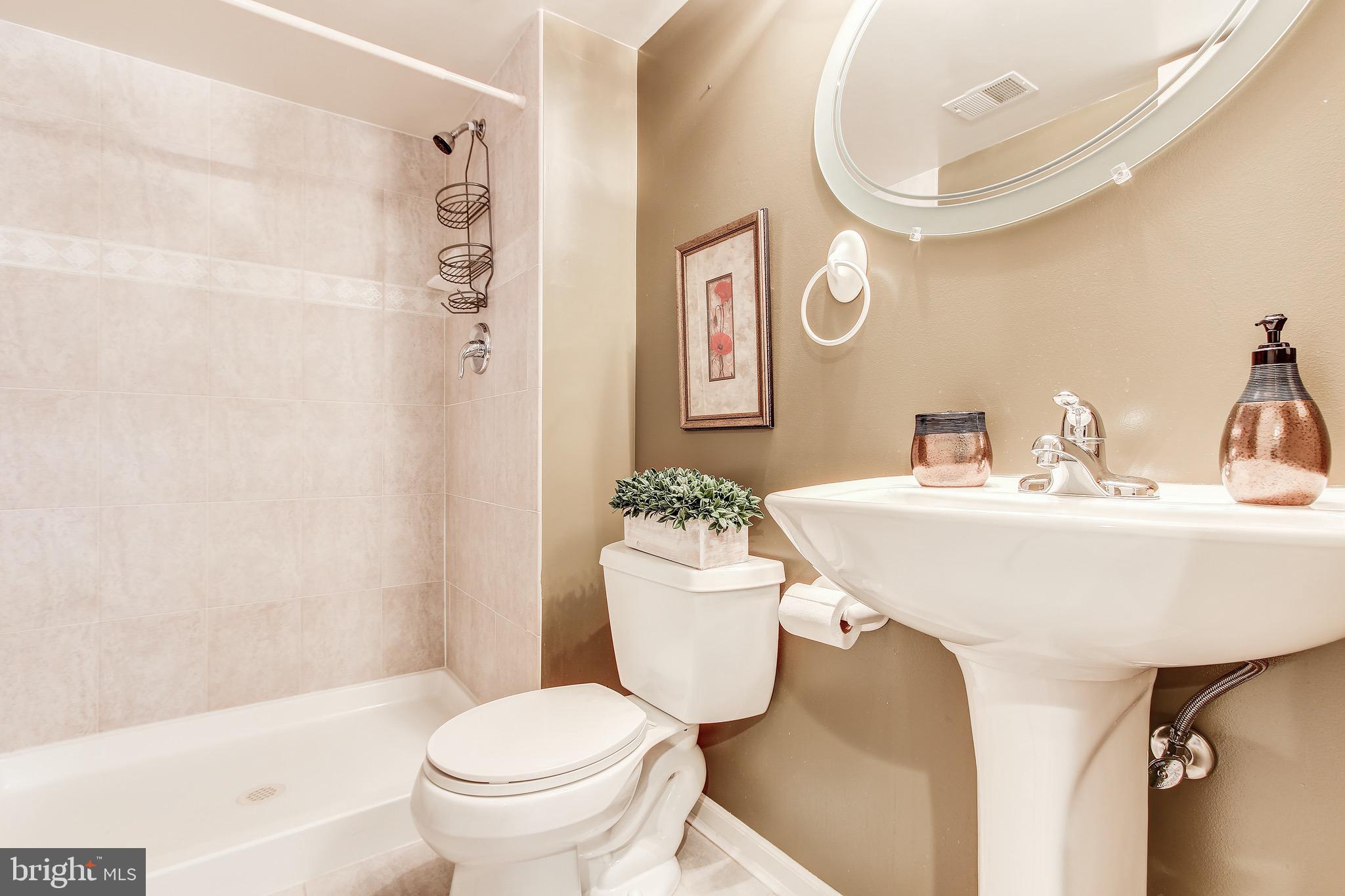 RIVER CREEK - Residential