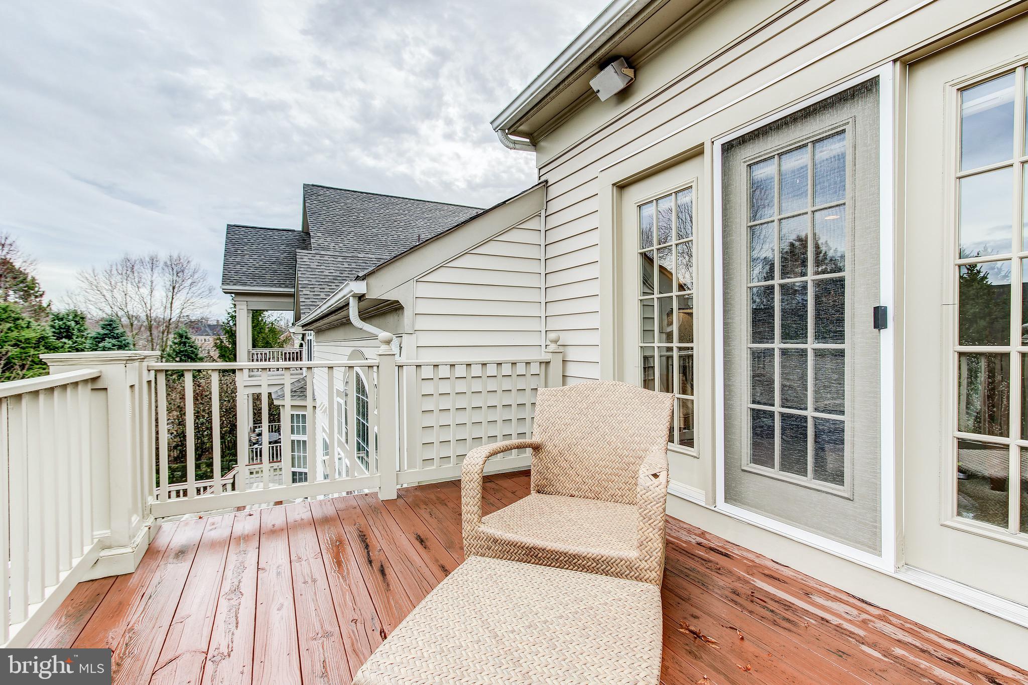 RIVER CREEK - Residential