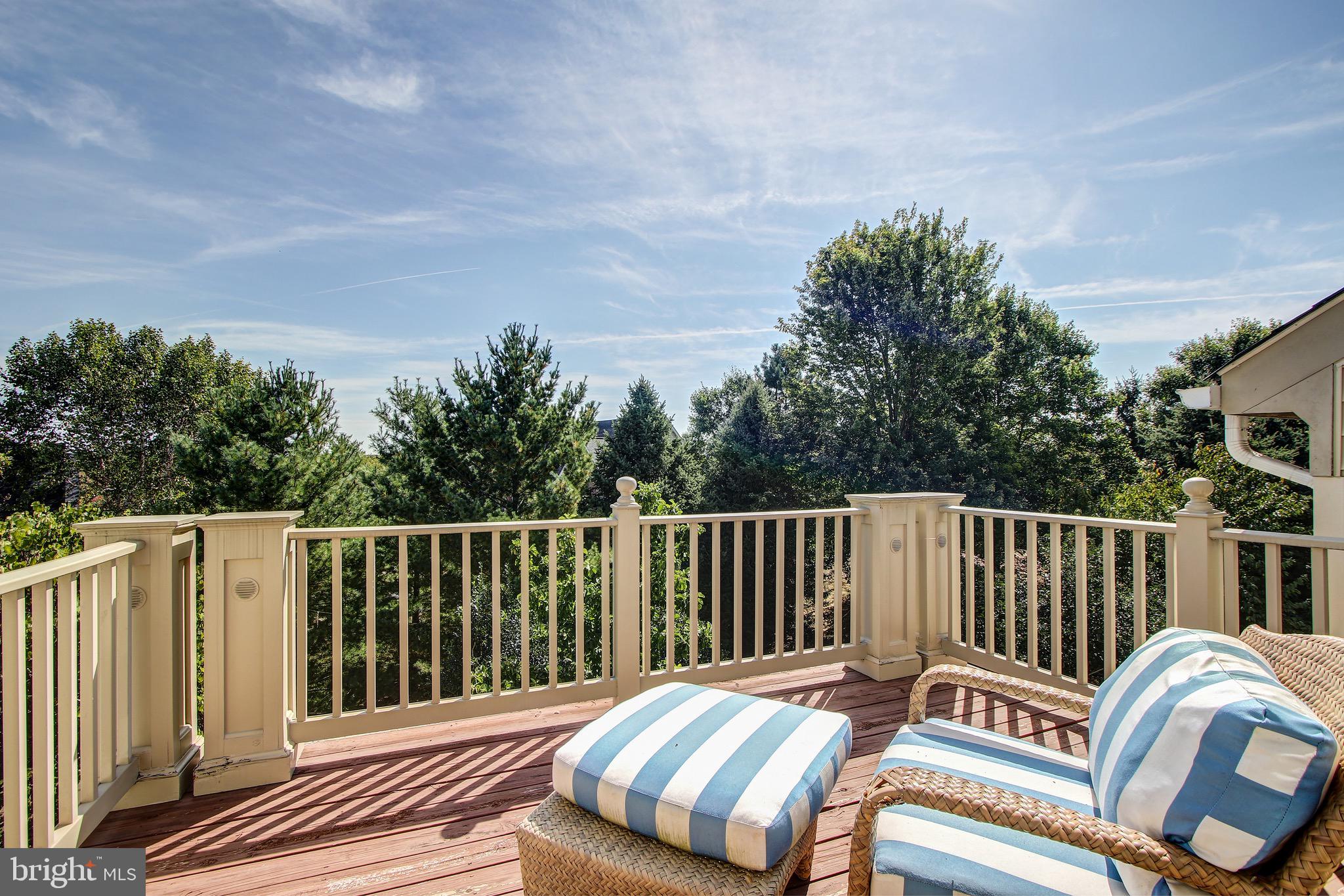 RIVER CREEK - Residential