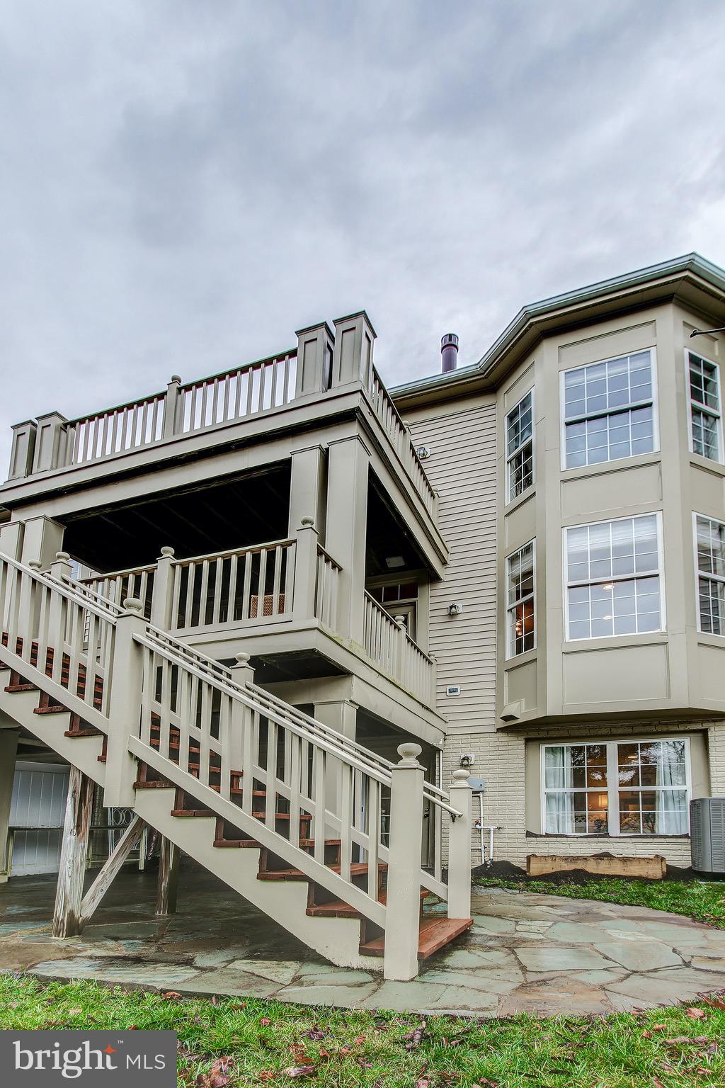 RIVER CREEK - Residential