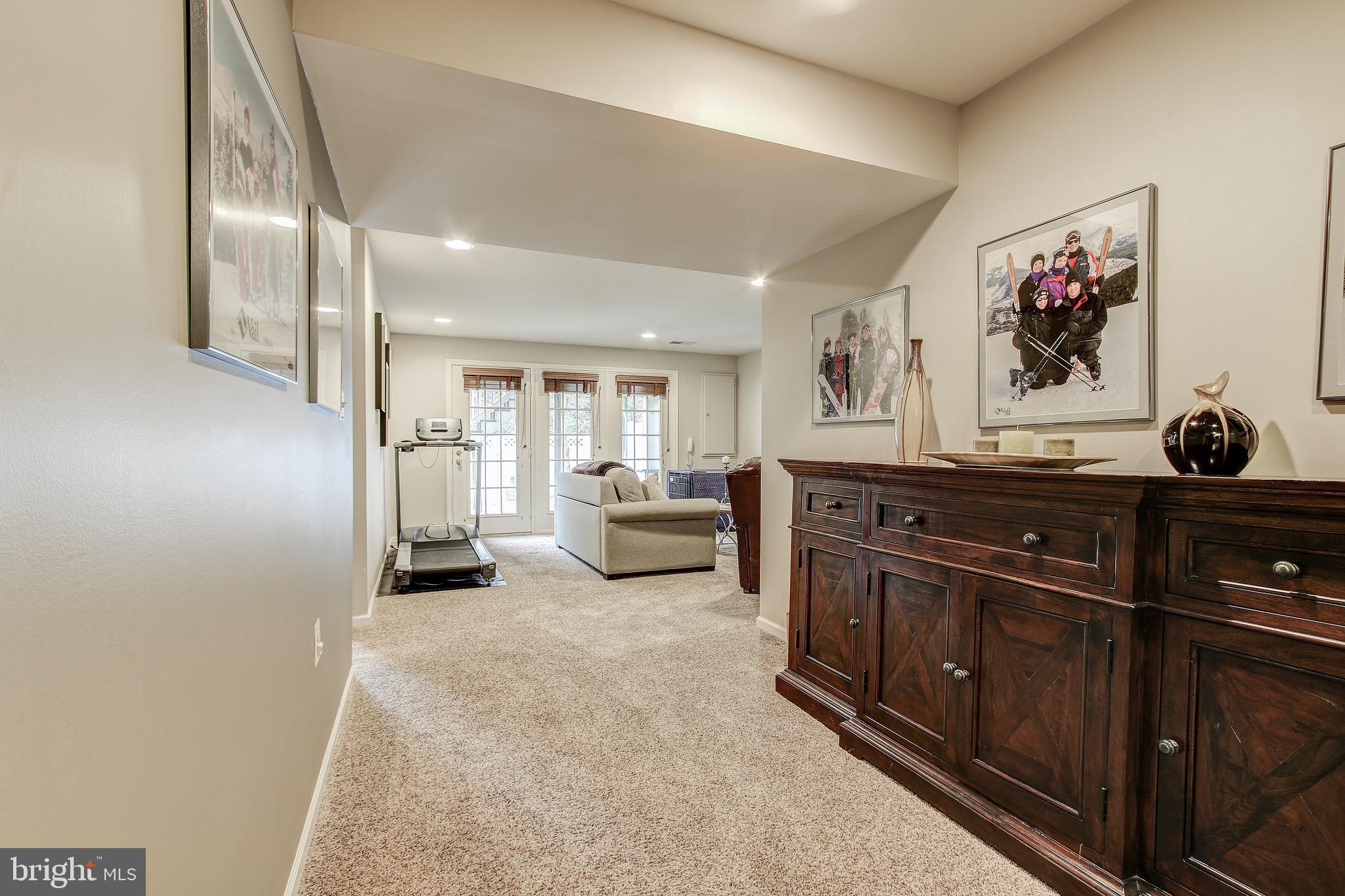 RIVER CREEK - Residential