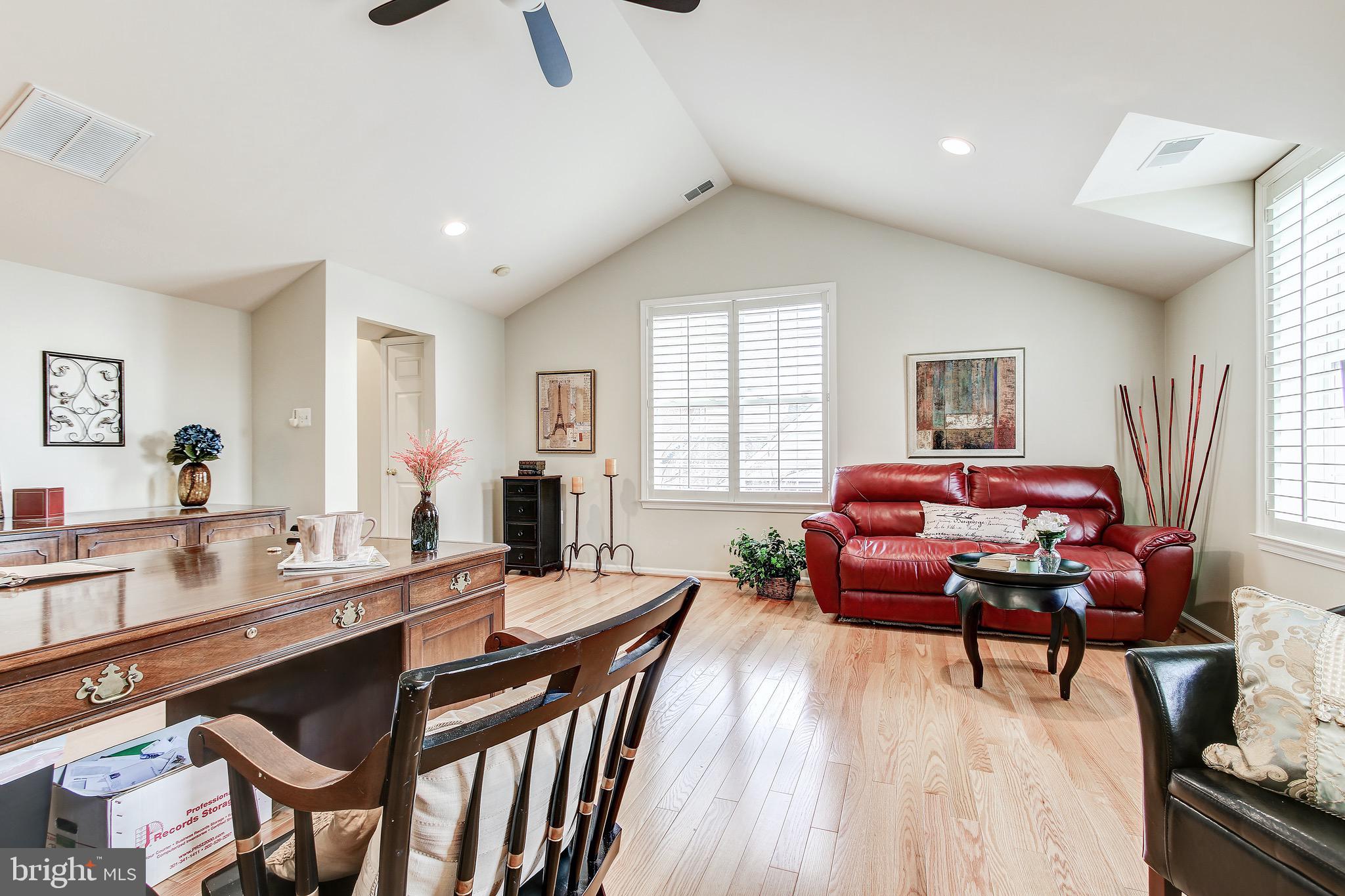 RIVER CREEK - Residential