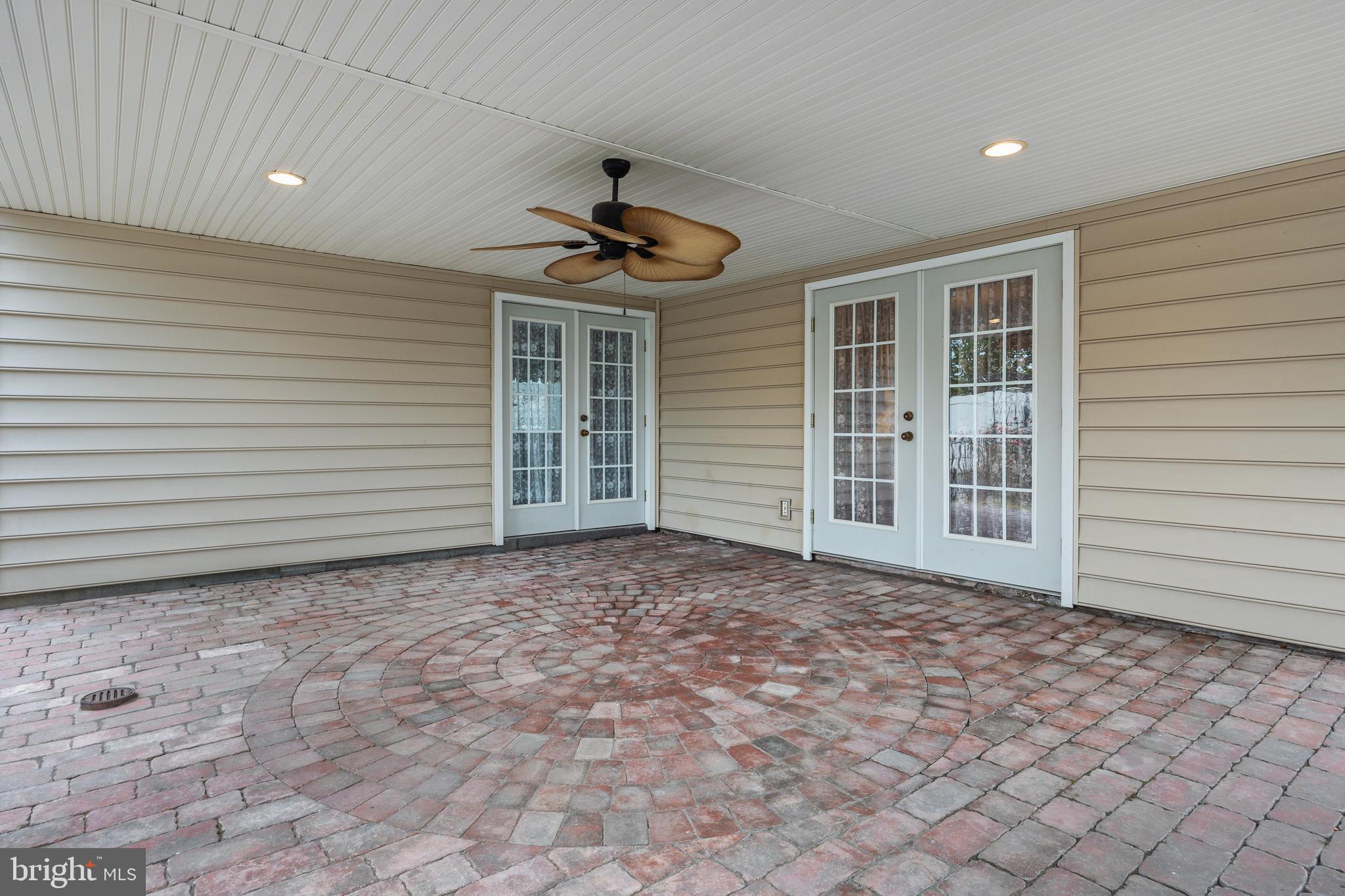 CRABTREE HOLLOW - Residential