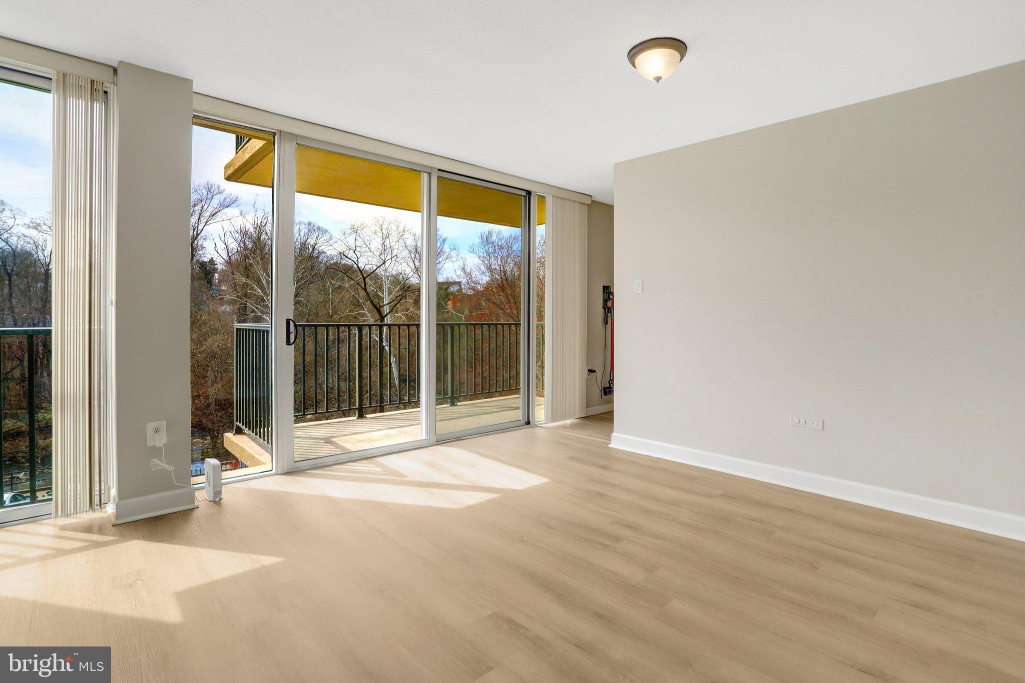 4600 S FOUR MILE RUN DRIVE 102