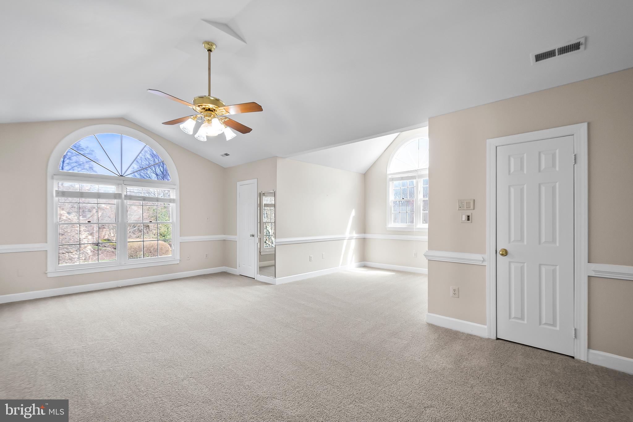 FOX DEN ESTATES - Residential