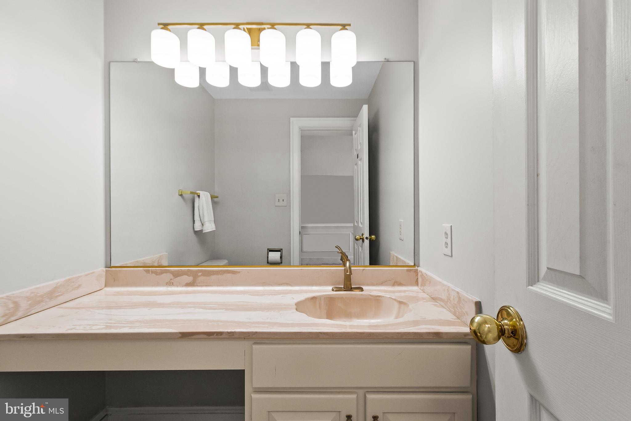 FOX DEN ESTATES - Residential