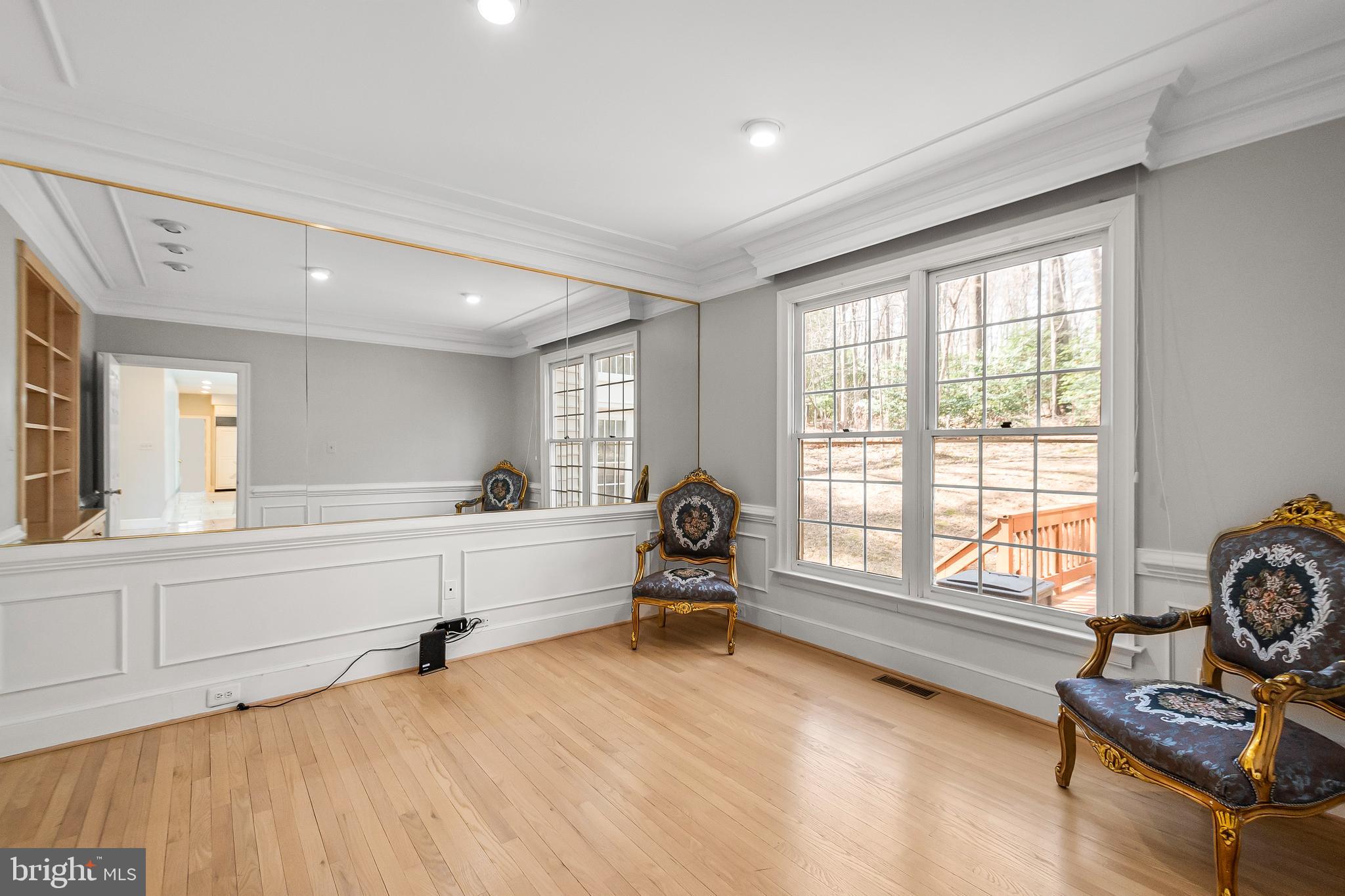 FOX DEN ESTATES - Residential