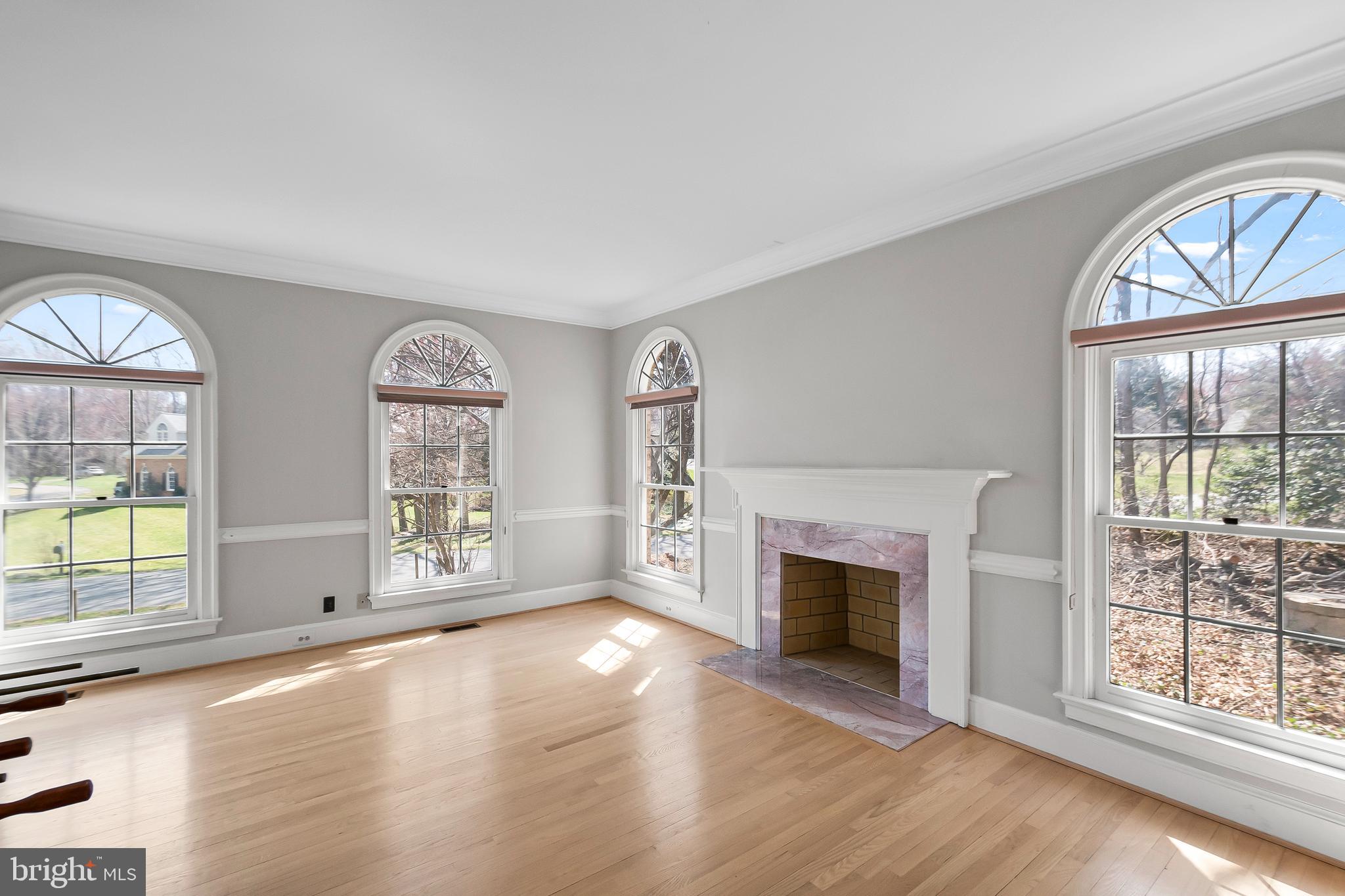 FOX DEN ESTATES - Residential