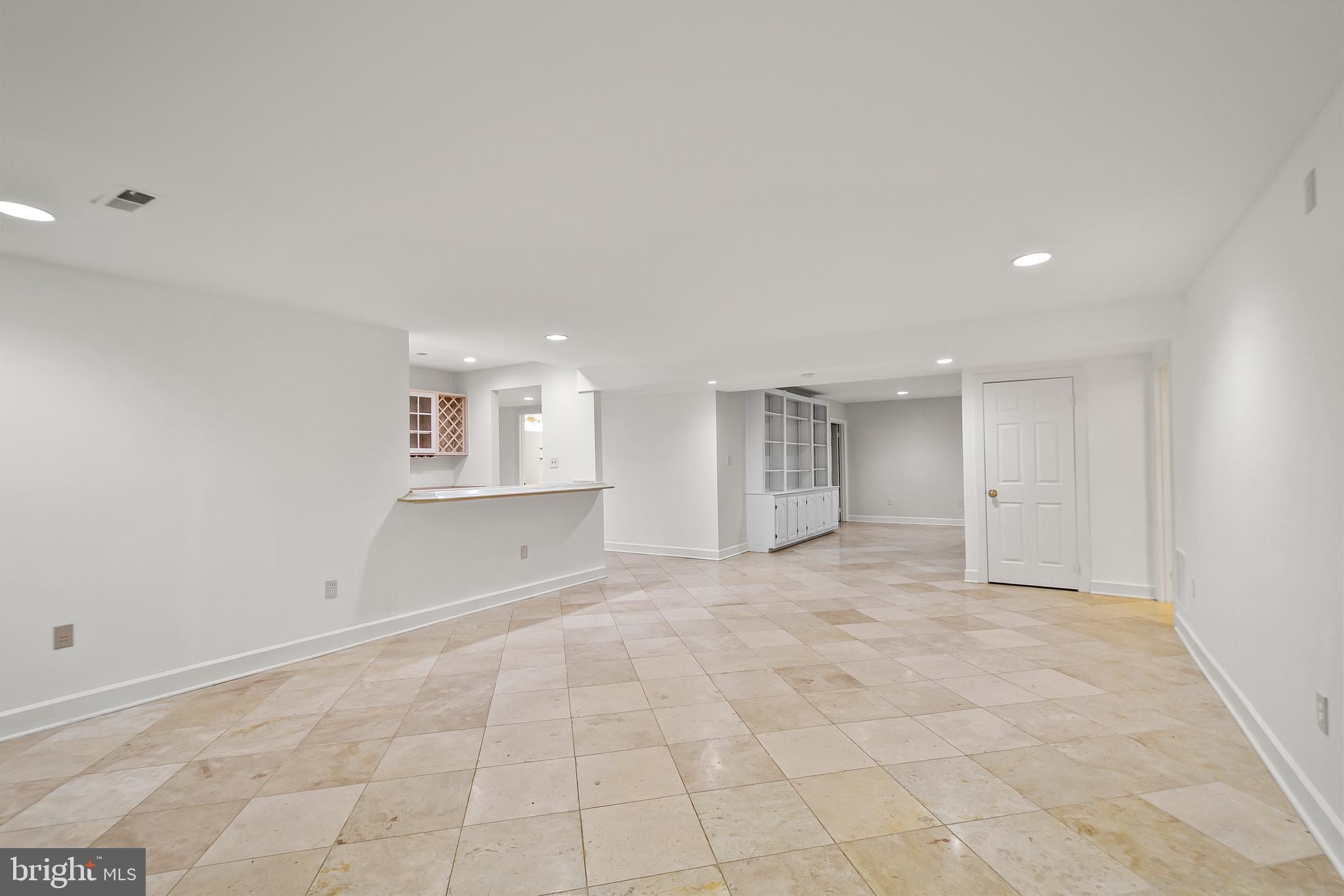 FOX DEN ESTATES - Residential