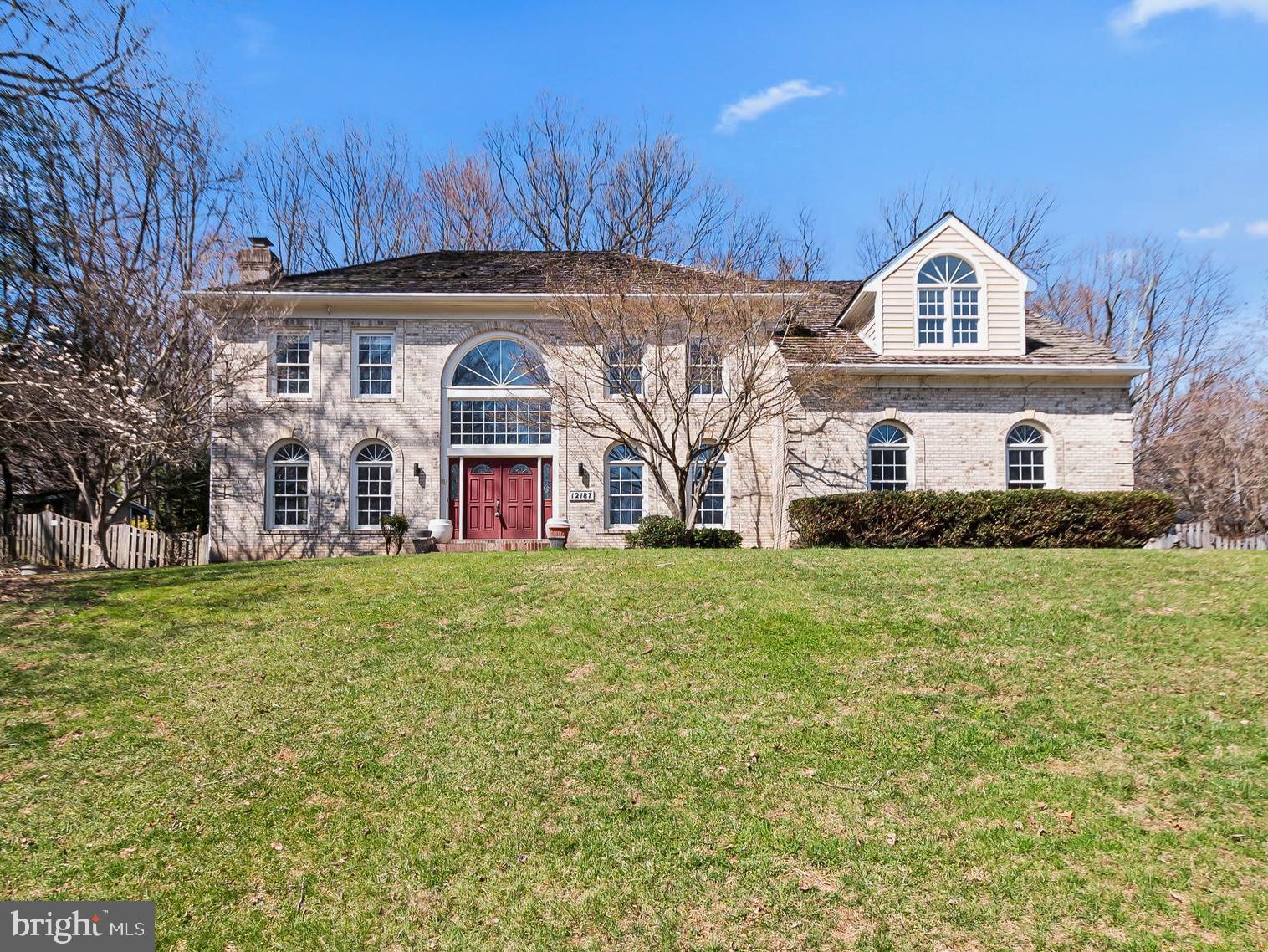 FOX DEN ESTATES - Residential