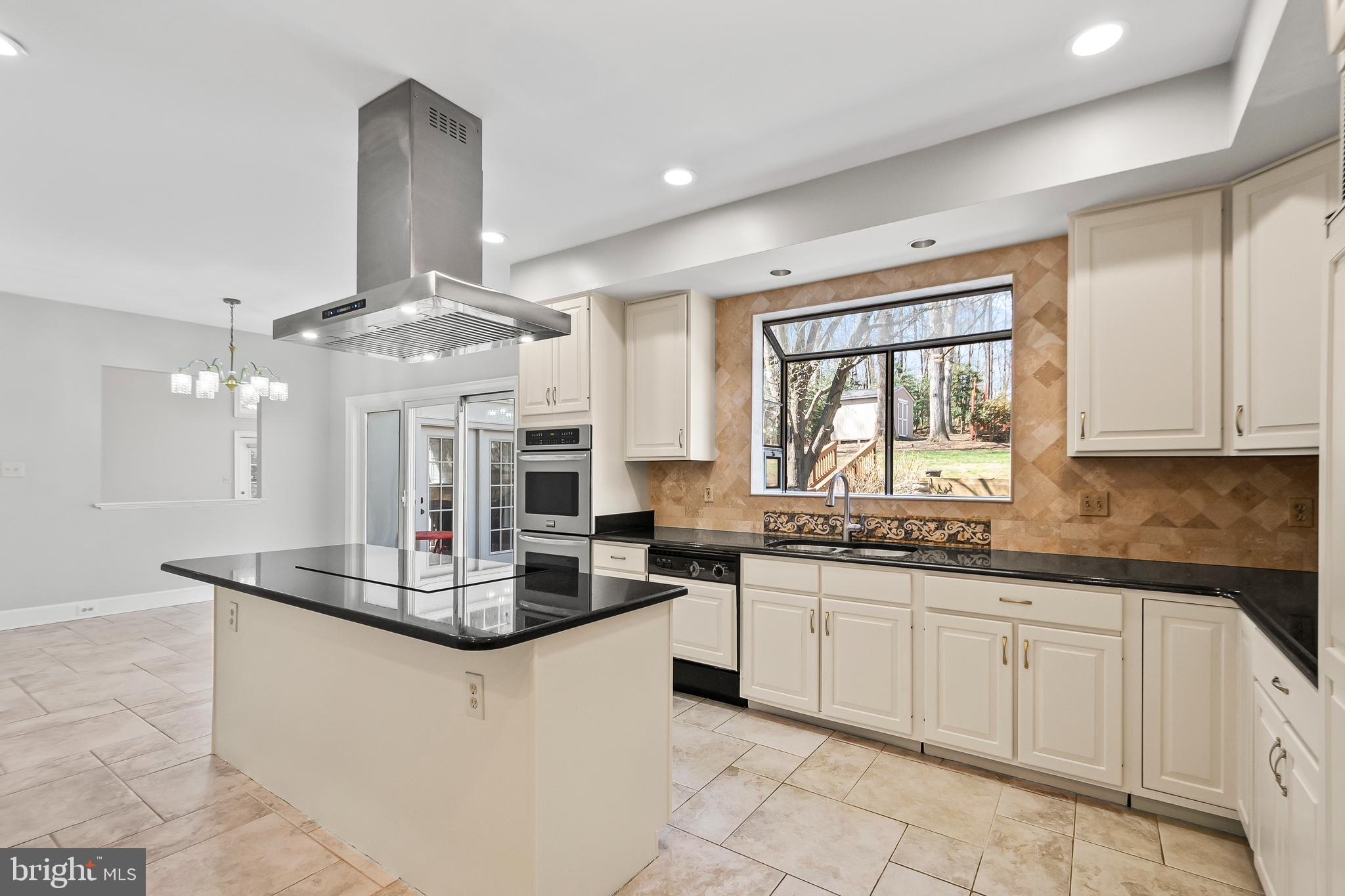 FOX DEN ESTATES - Residential