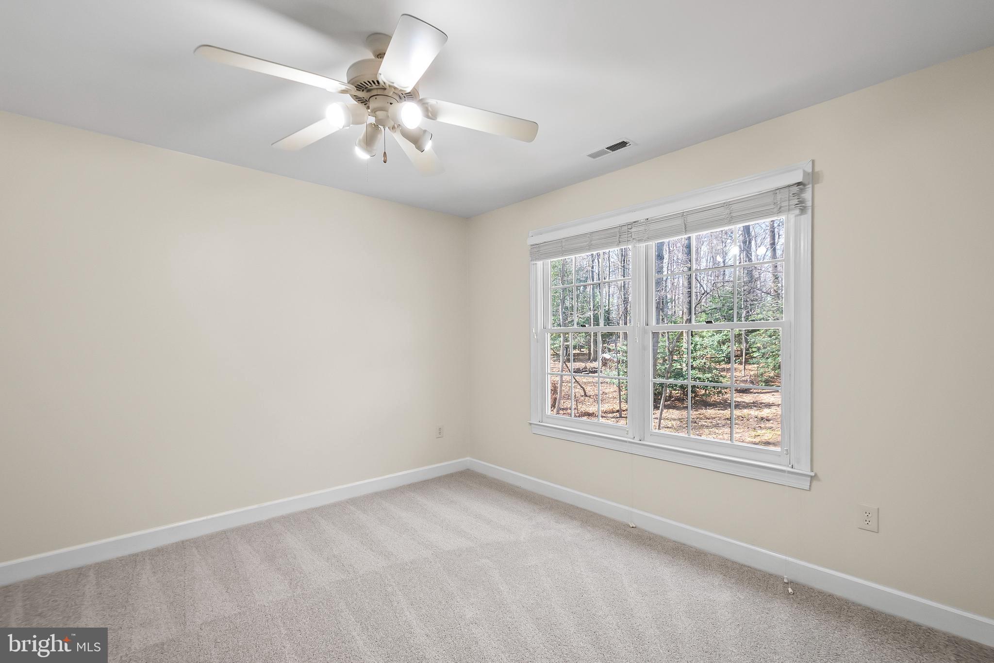 FOX DEN ESTATES - Residential