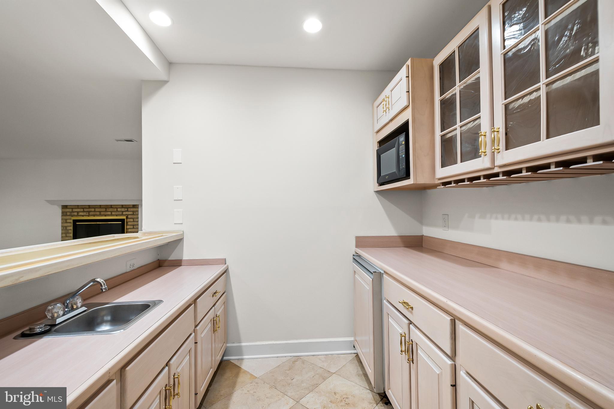 FOX DEN ESTATES - Residential