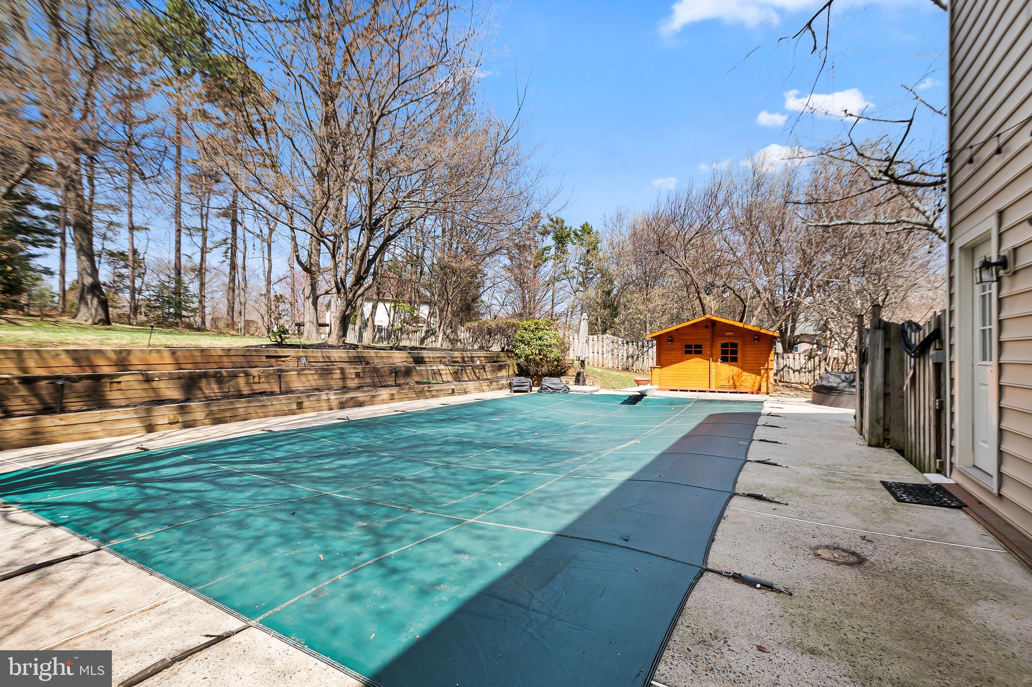 FOX DEN ESTATES - Residential