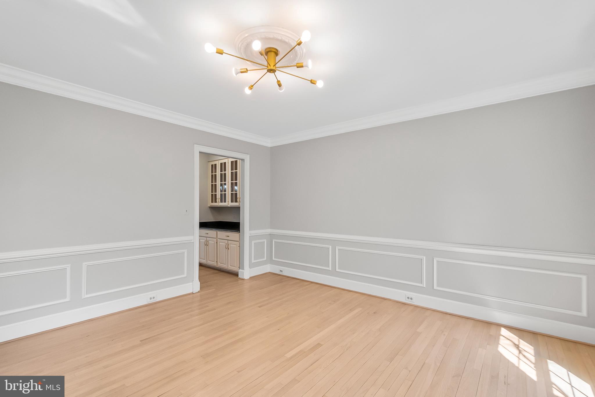 FOX DEN ESTATES - Residential