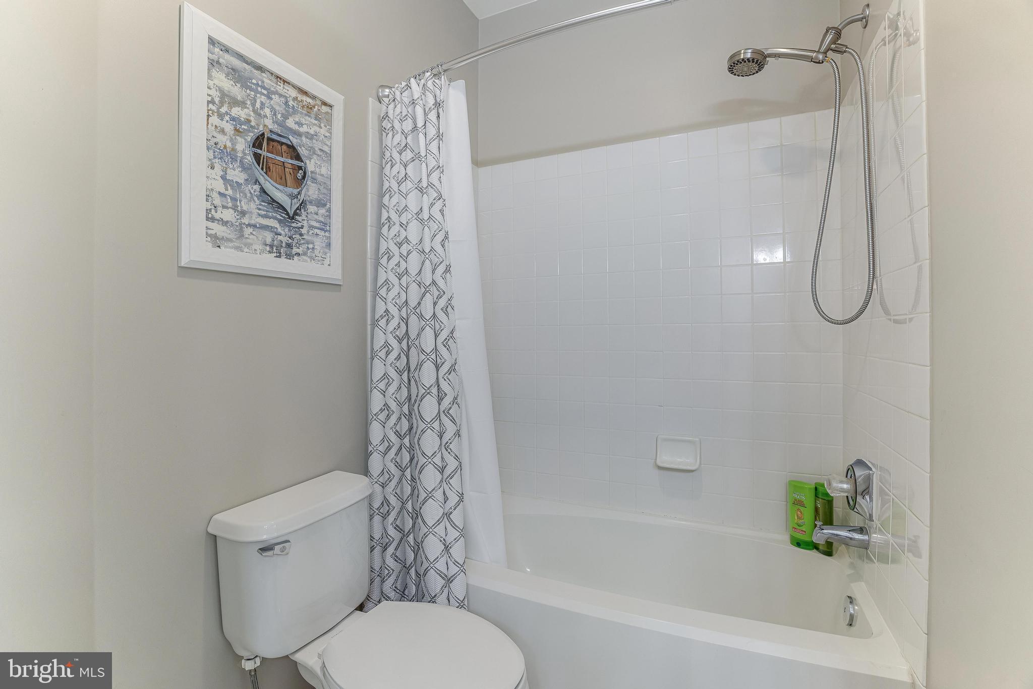 CEDAR LAKES - Residential