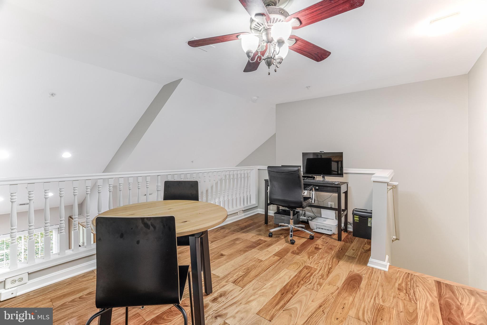 CEDAR LAKES - Residential