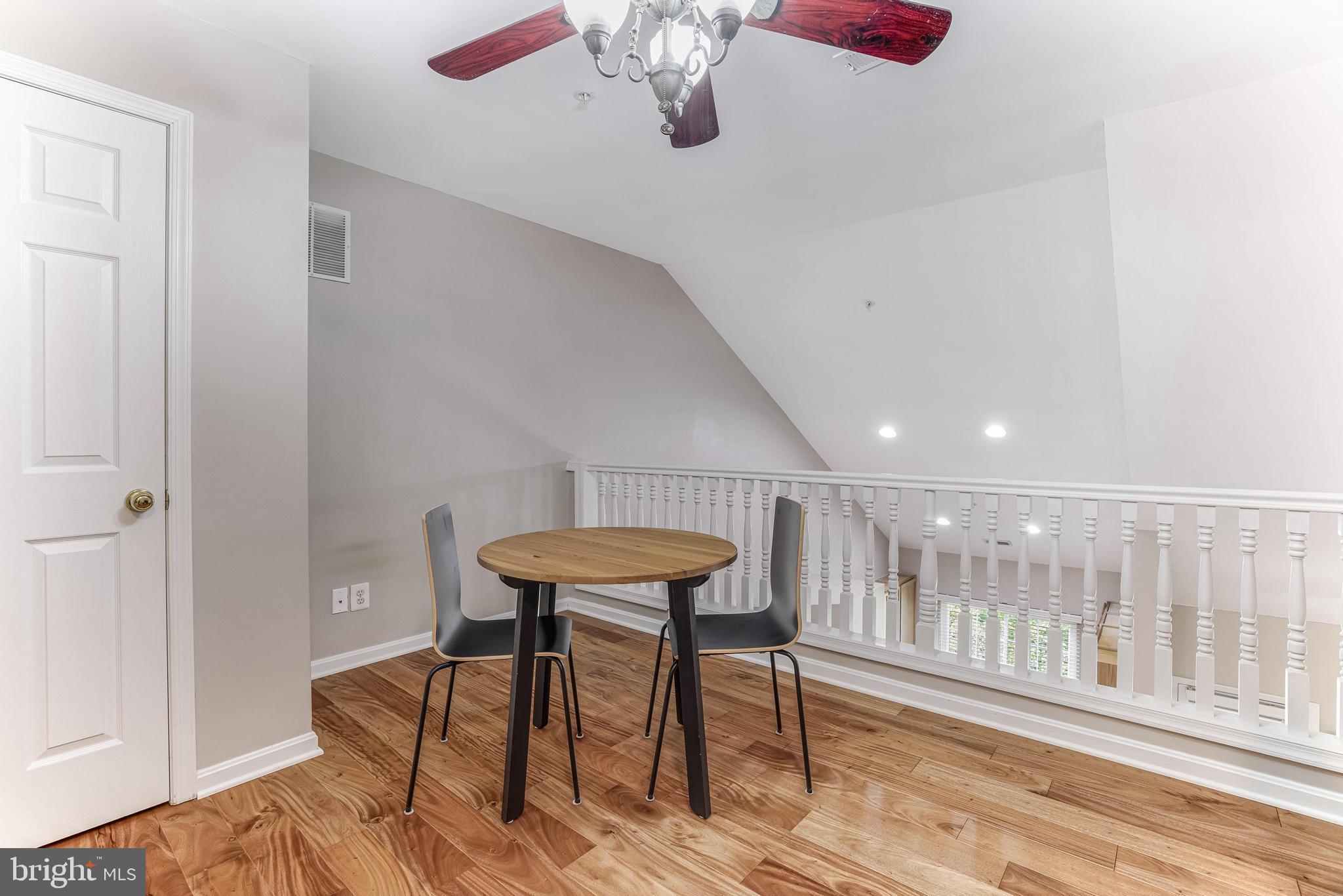 CEDAR LAKES - Residential